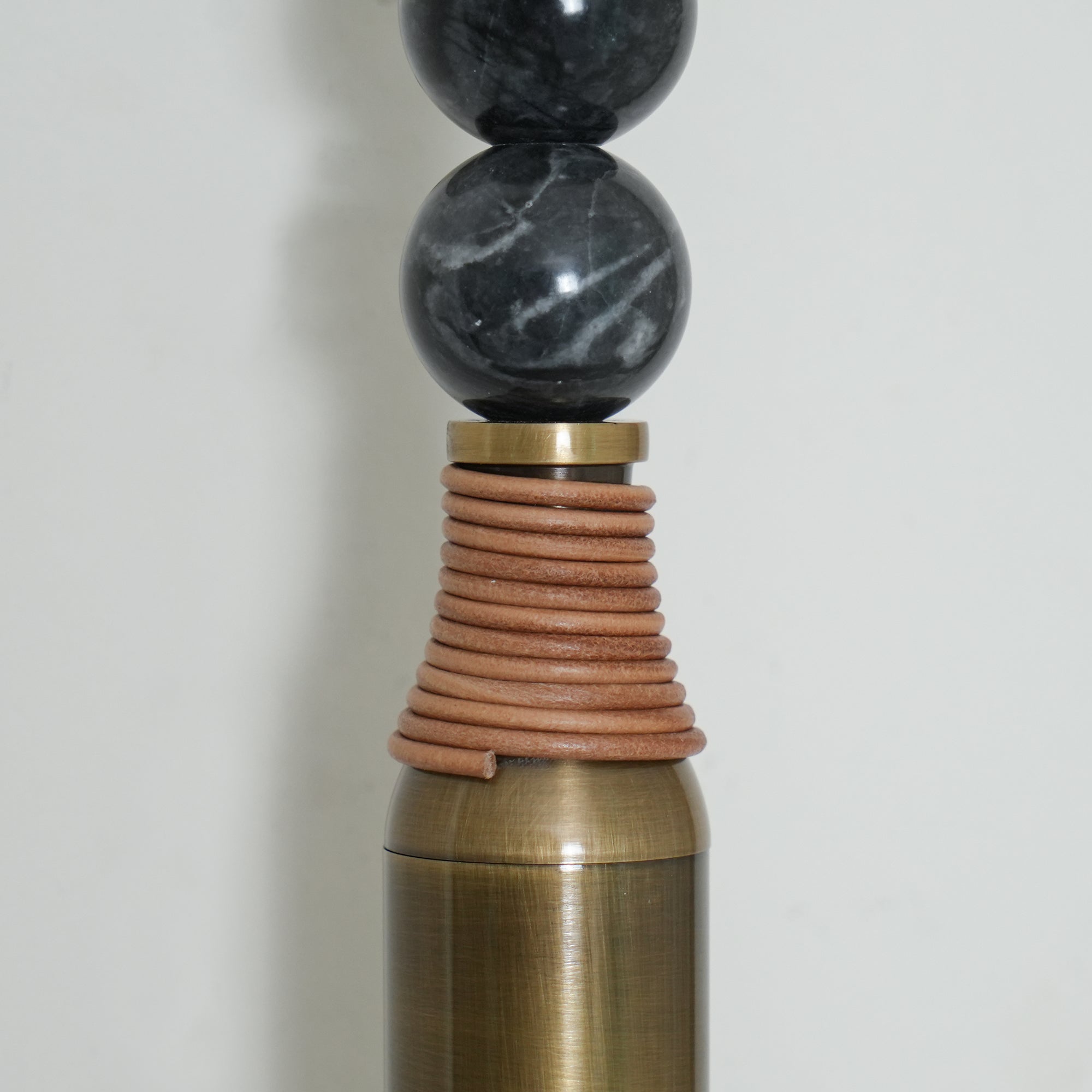 Bealyo Wall Light