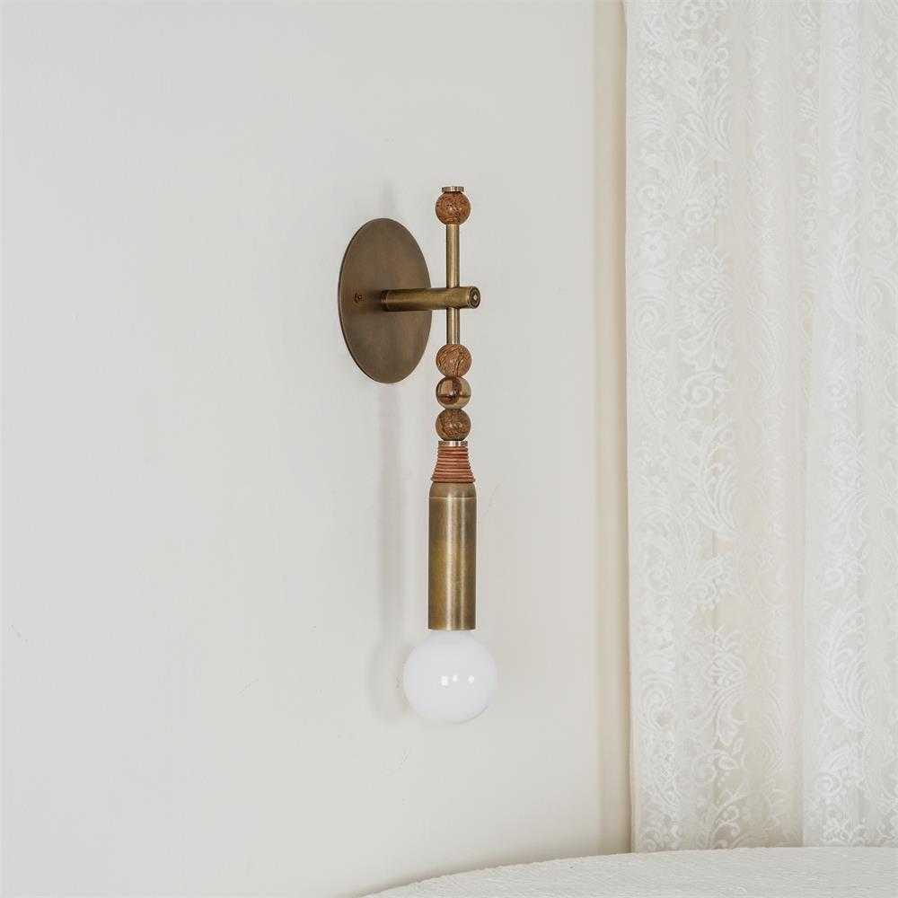 Bealyo Wall Light