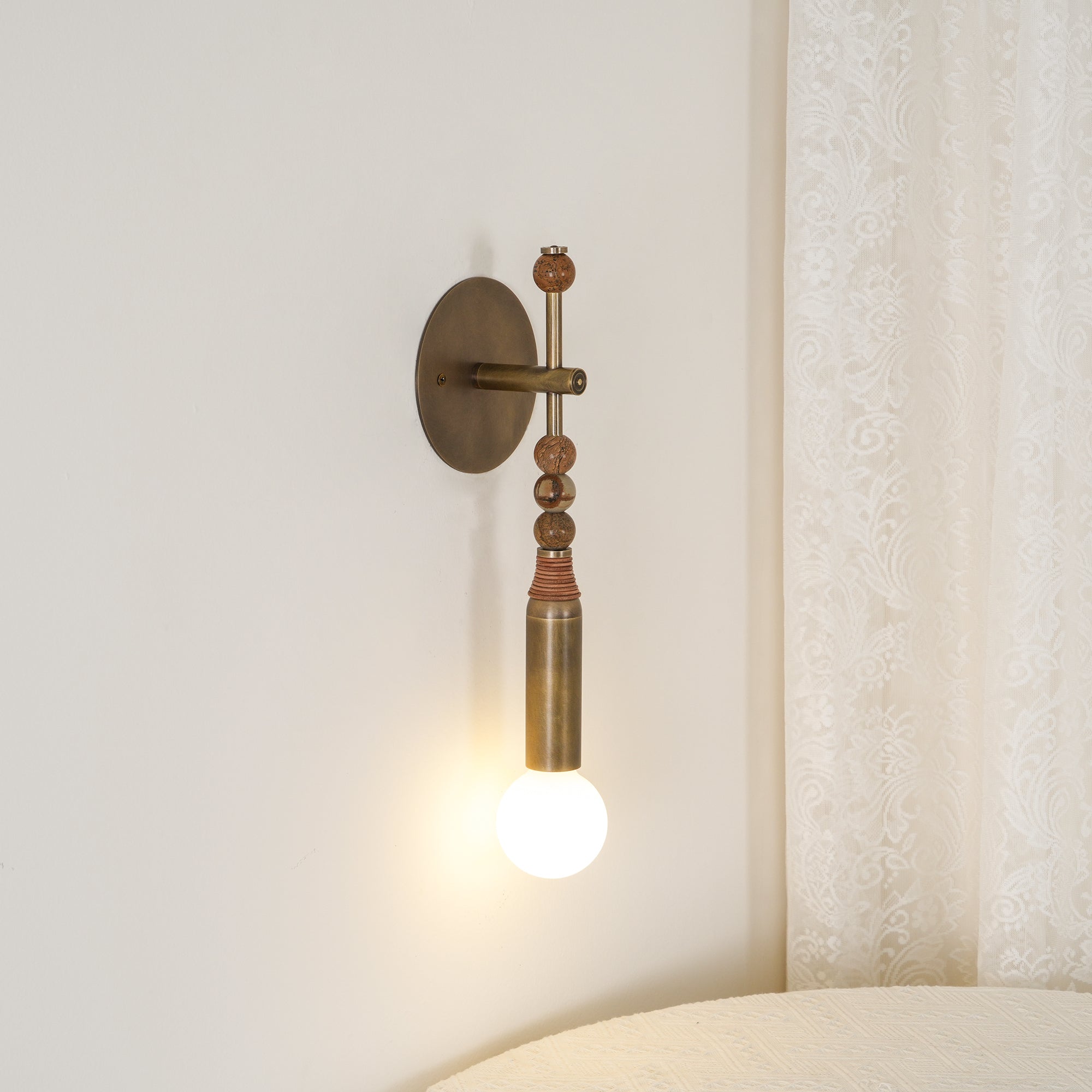 Bealyo Wall Light