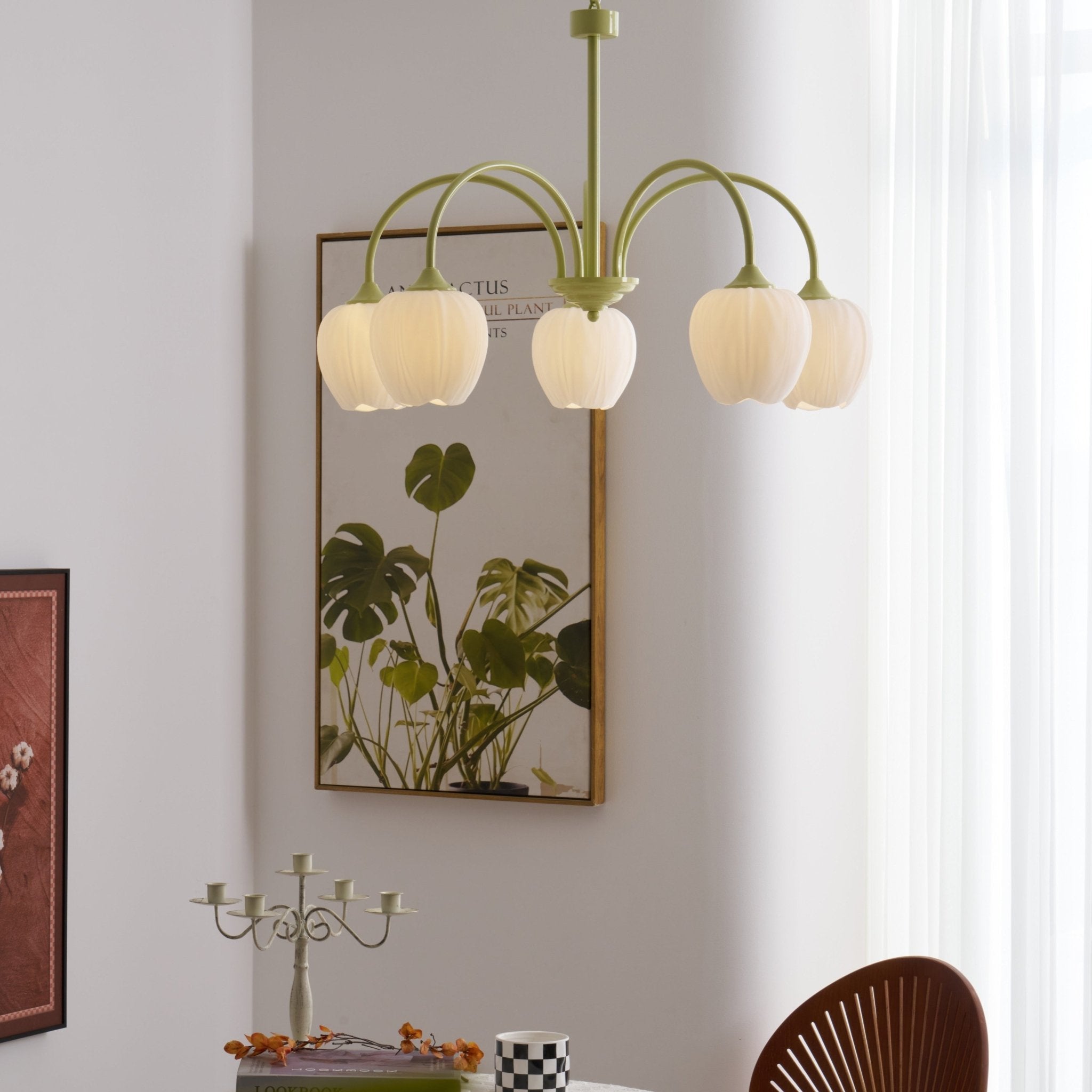 Alevovaor Tulip Chandelier