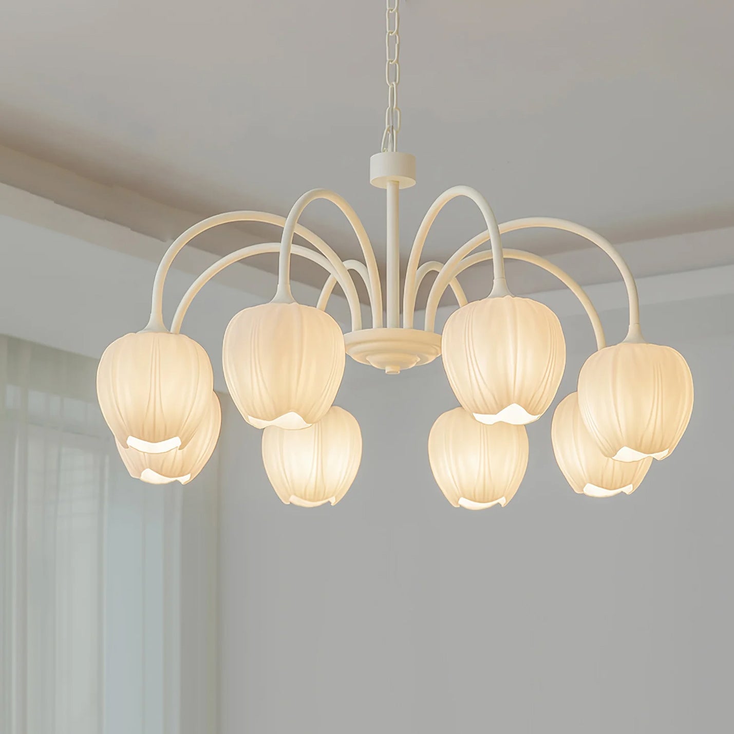 Alevovaor Tulip Chandelier