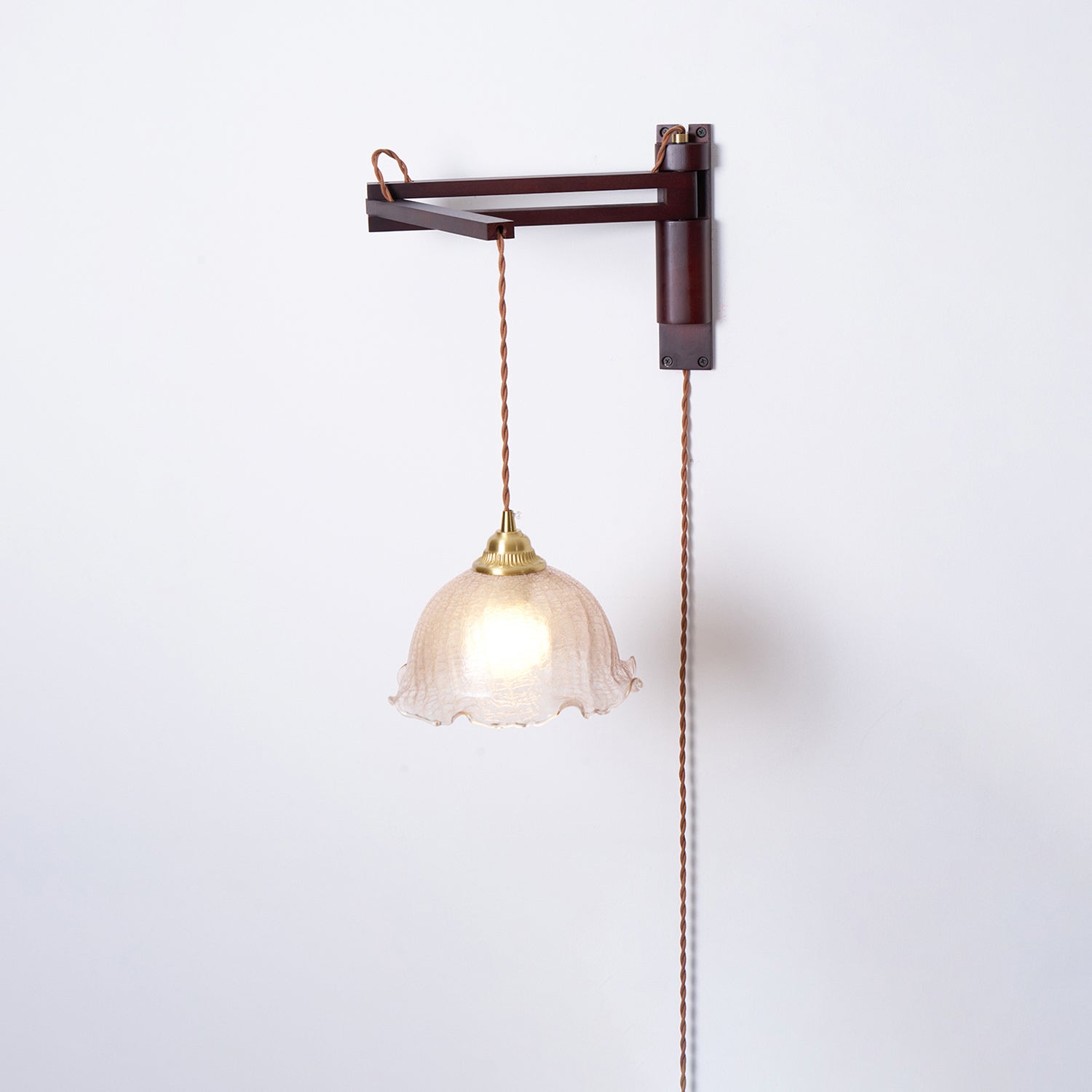 Hadi Wall Light