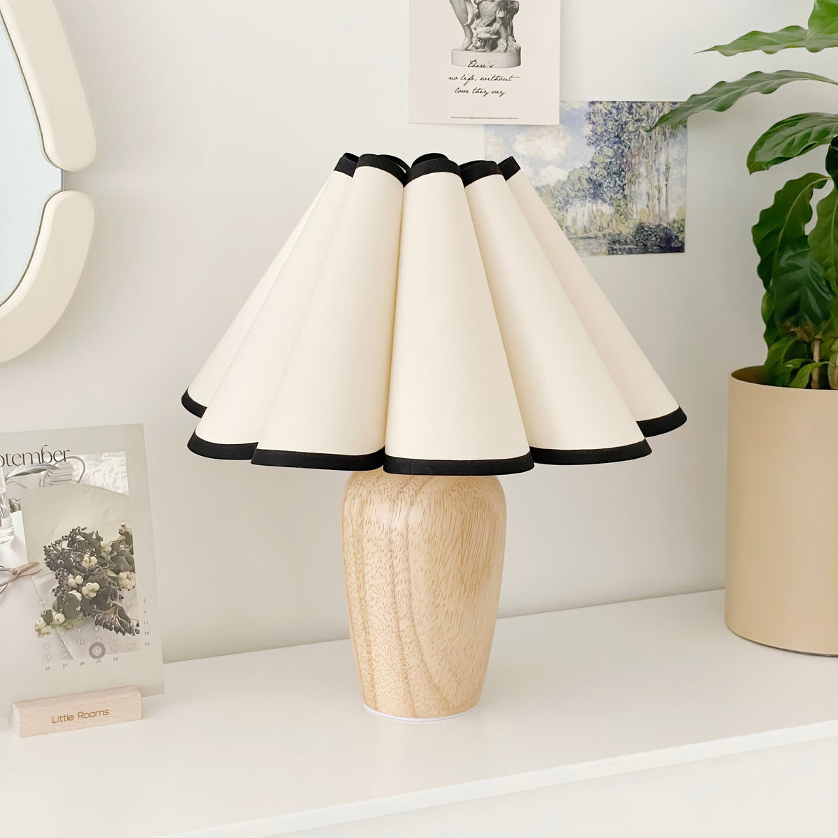 Padu Pleated Table Lamp