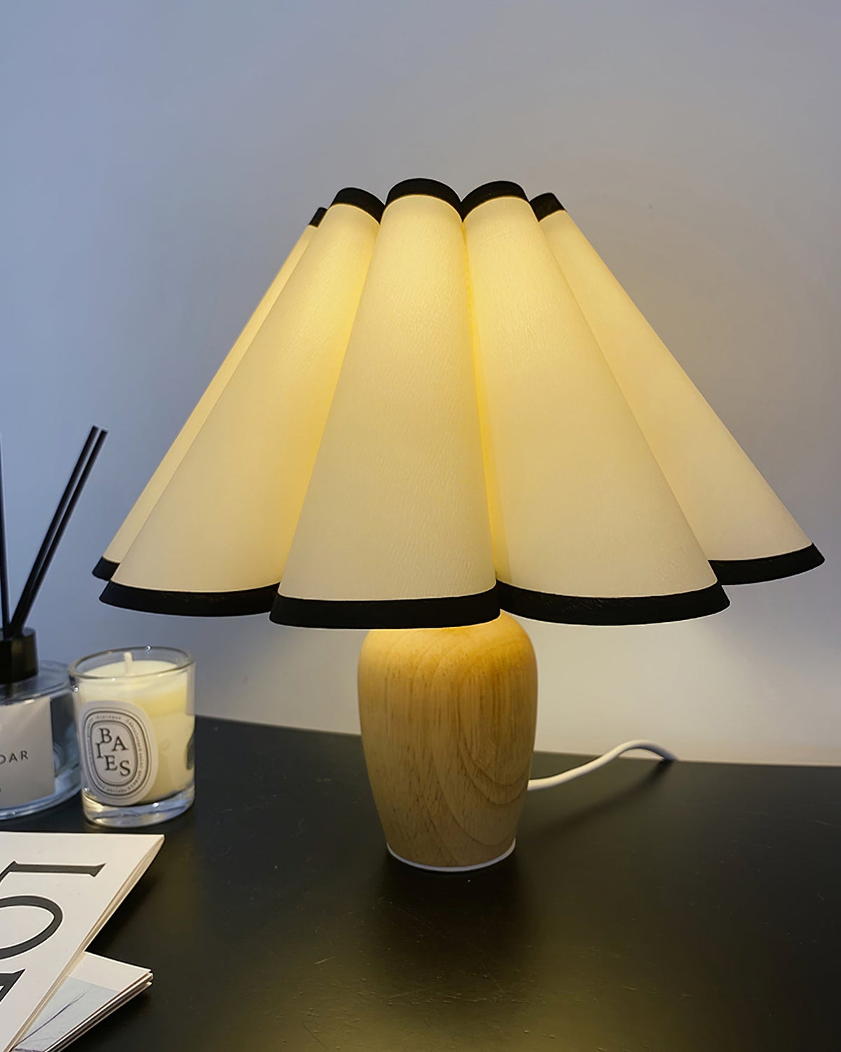 Padu Pleated Table Lamp