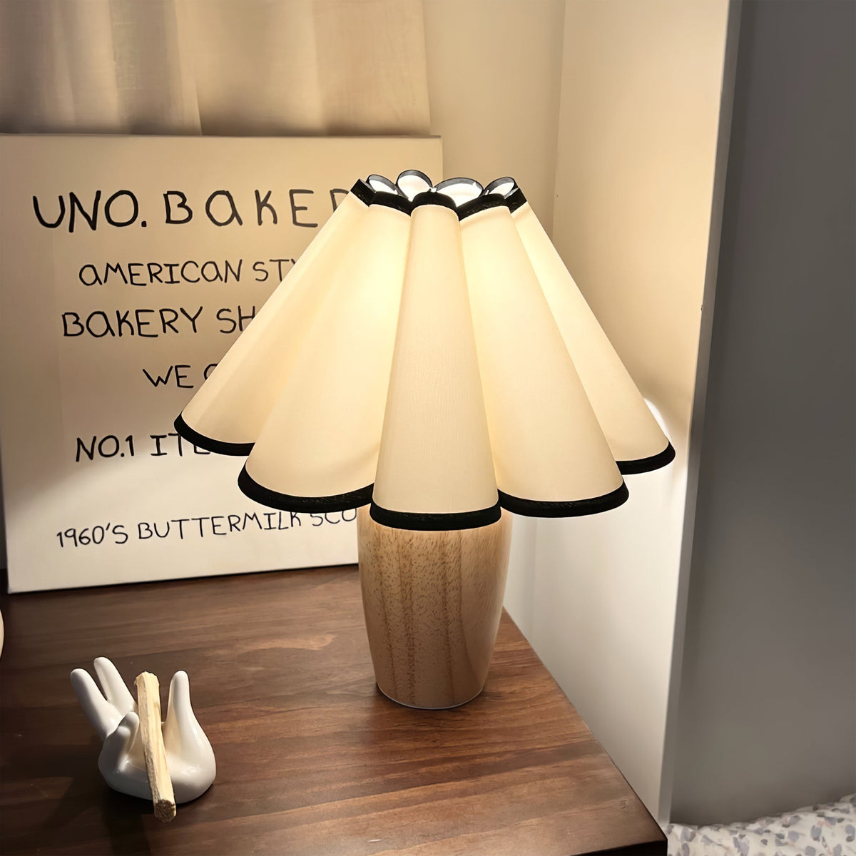 Padu Pleated Table Lamp