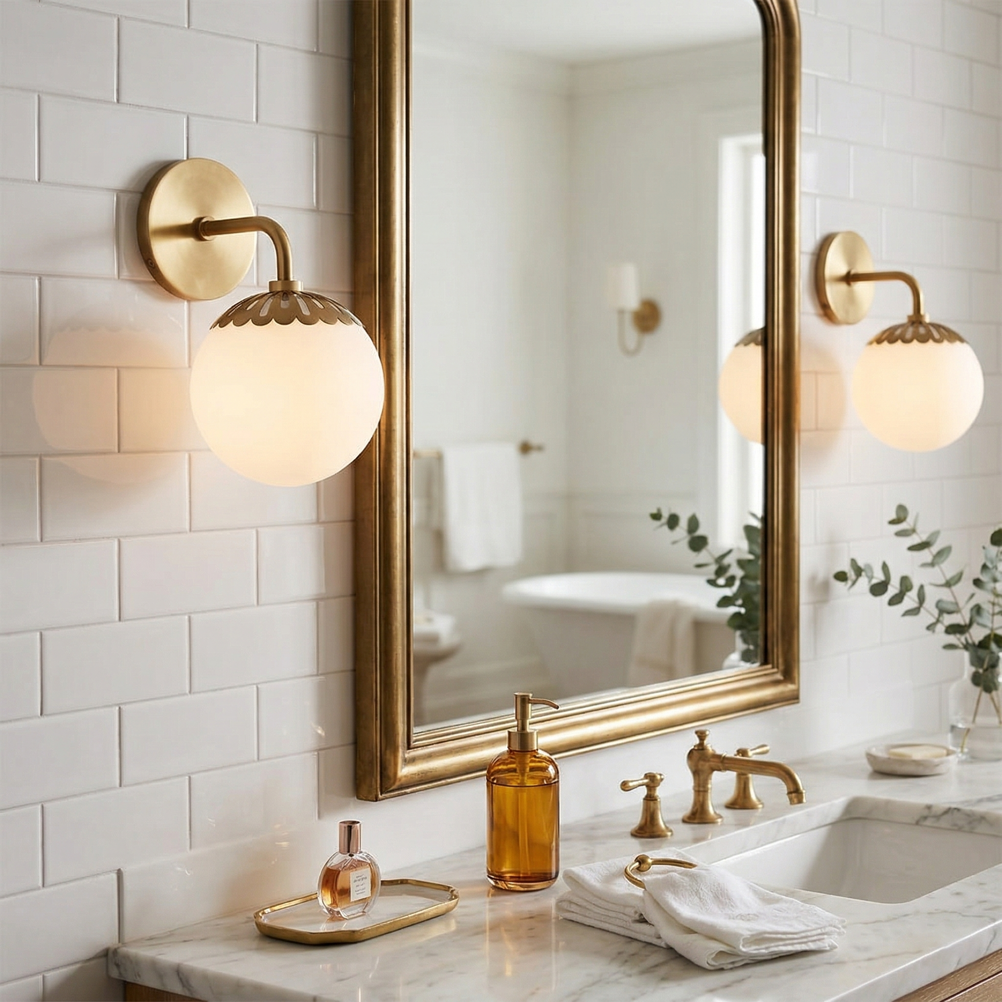 Alverello Globe Wall Light
