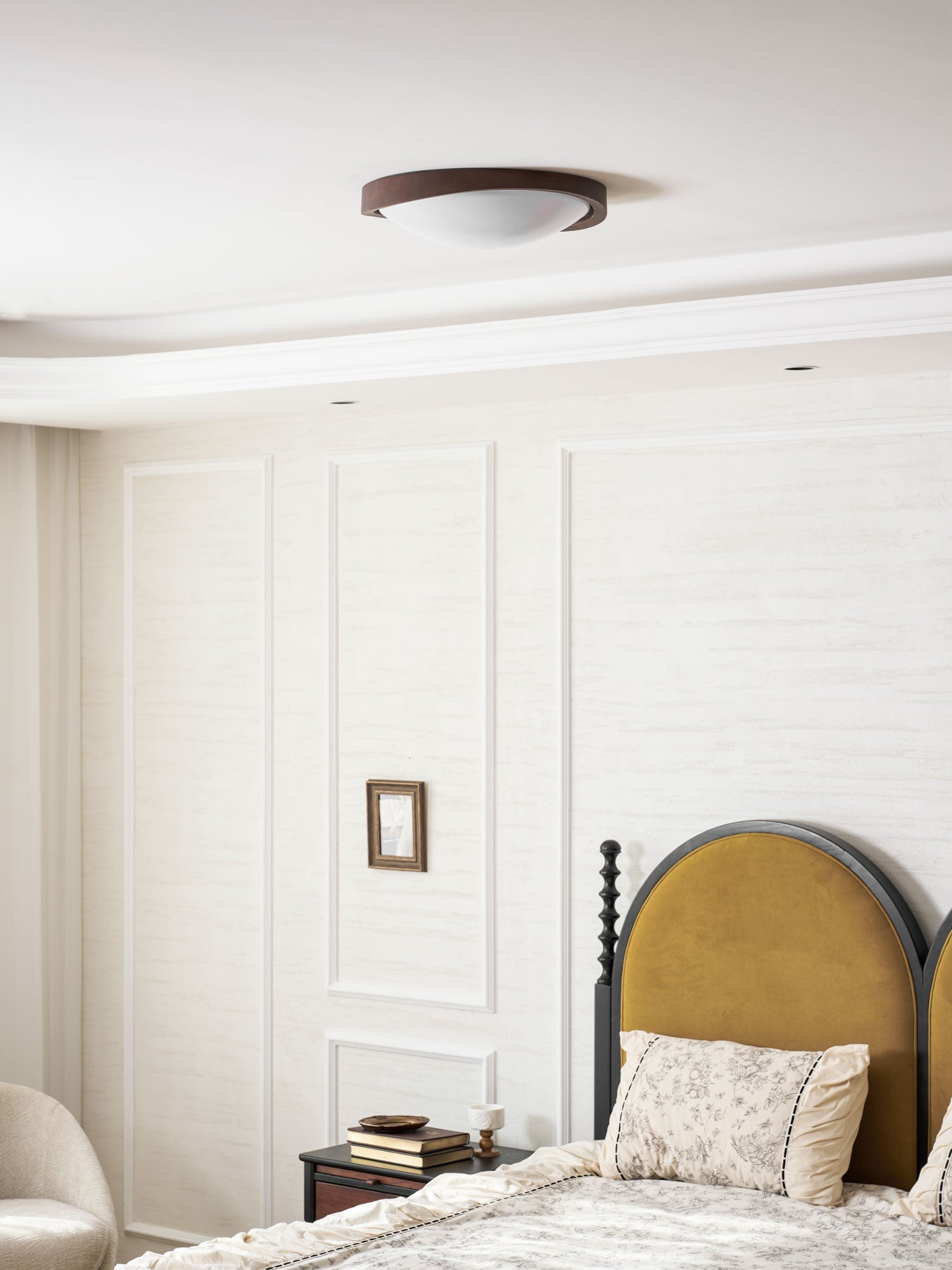 Almeliel Round Ceiling Light