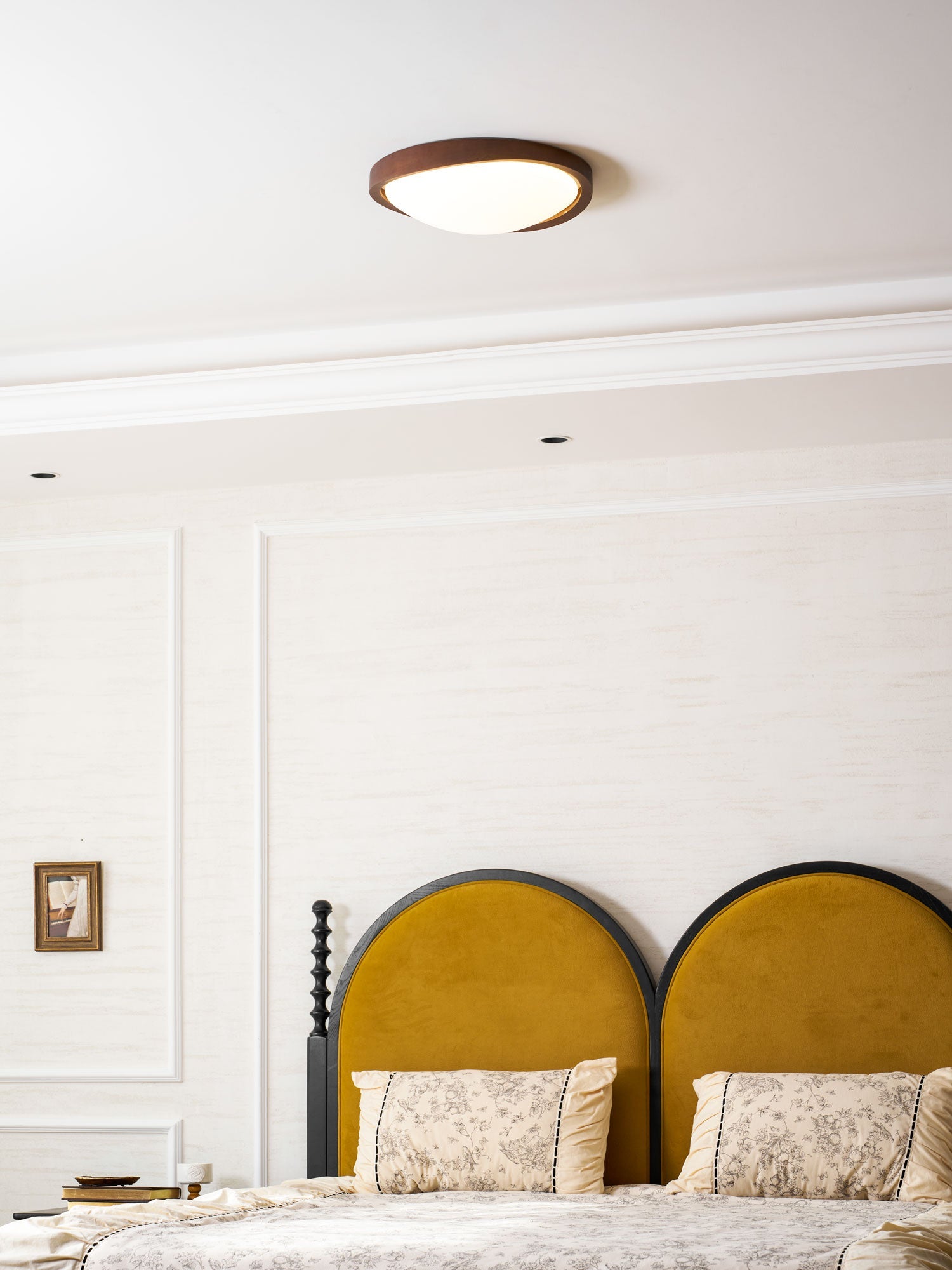 Almeliel Round Ceiling Light