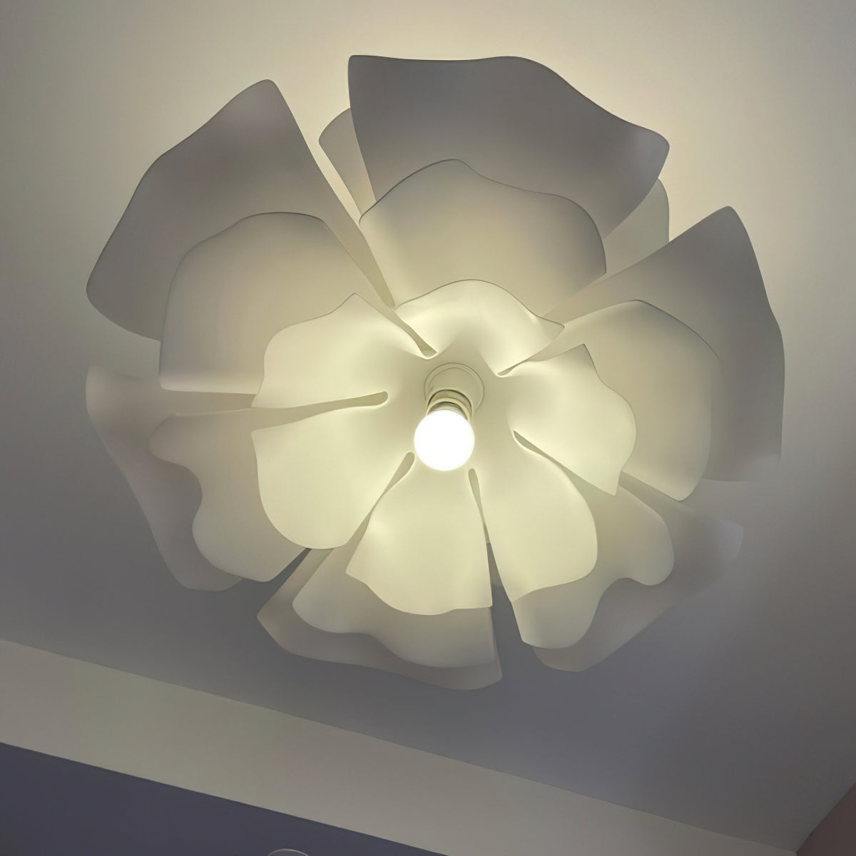 Alvonus Lotus Pendant Light