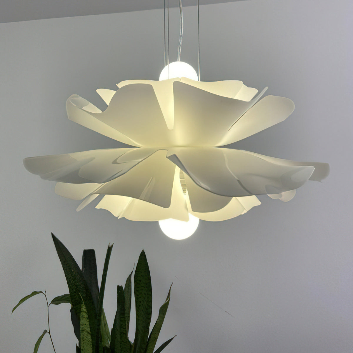 Alvonus Lotus Pendant Light