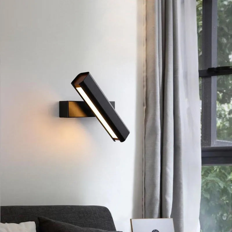 Curnas Wall Light