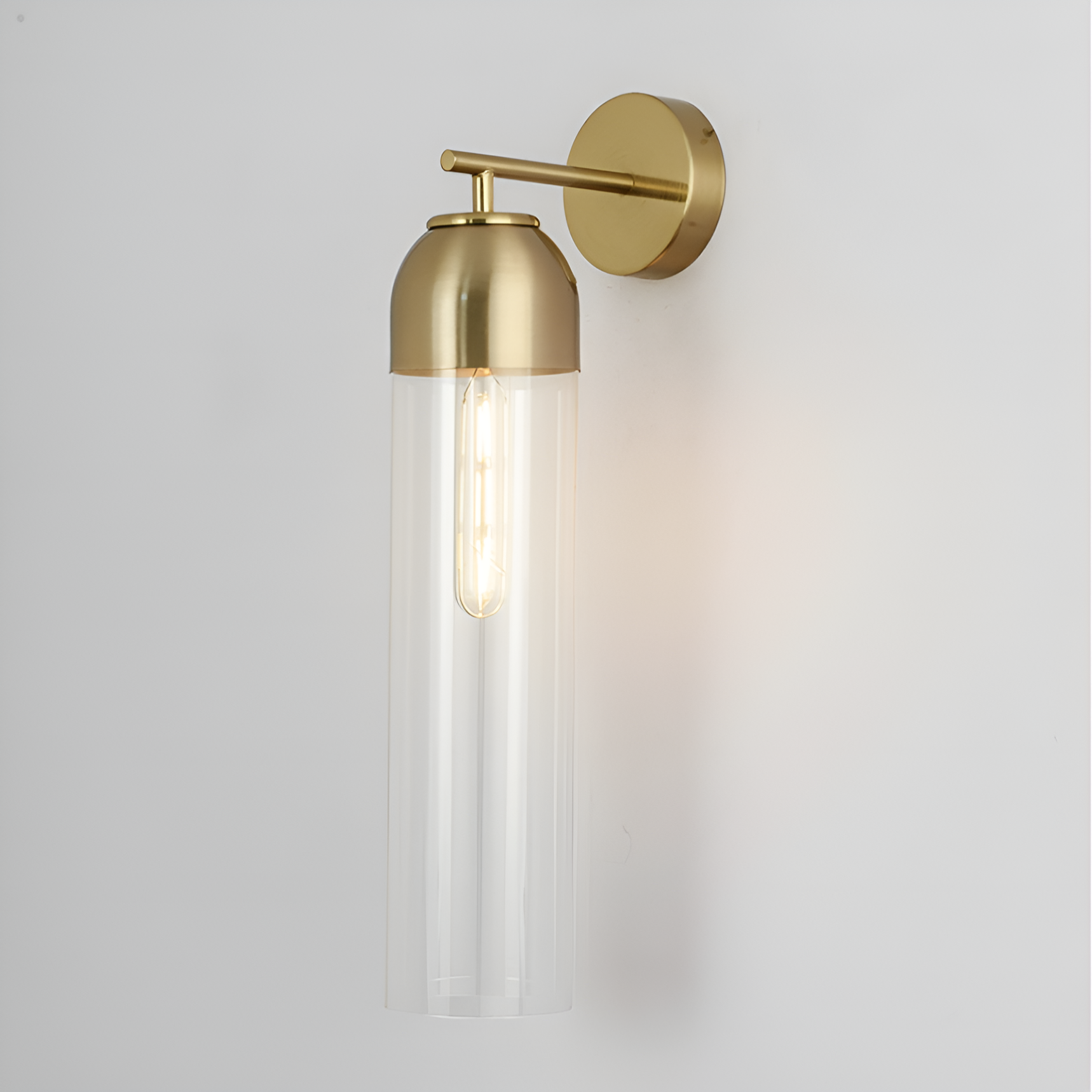 Solian Wall Light
