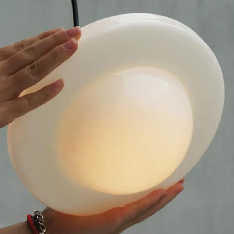Rouv Pendant Light