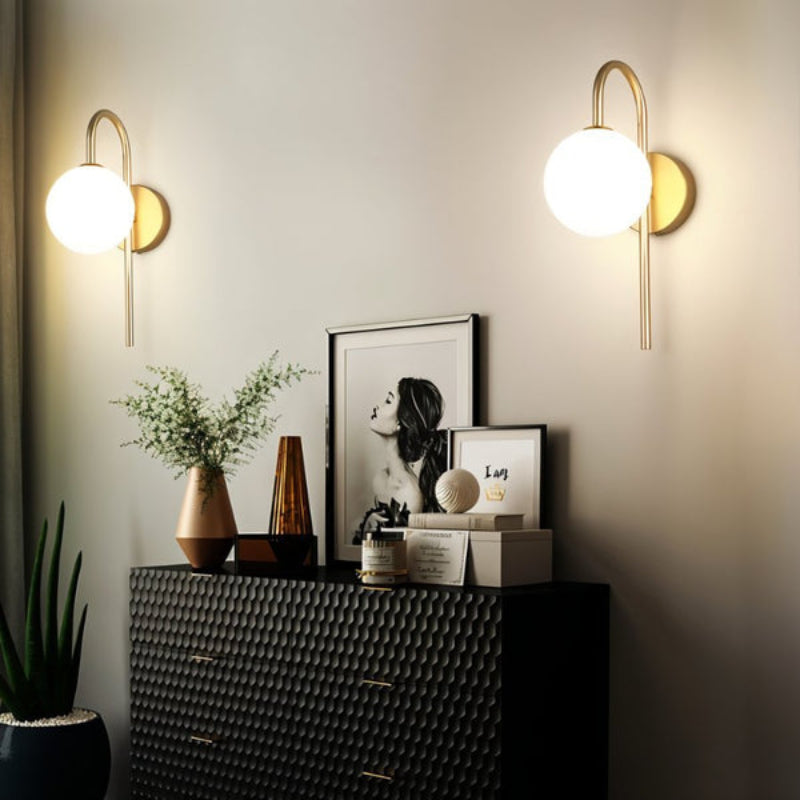 Oktun Wall Light