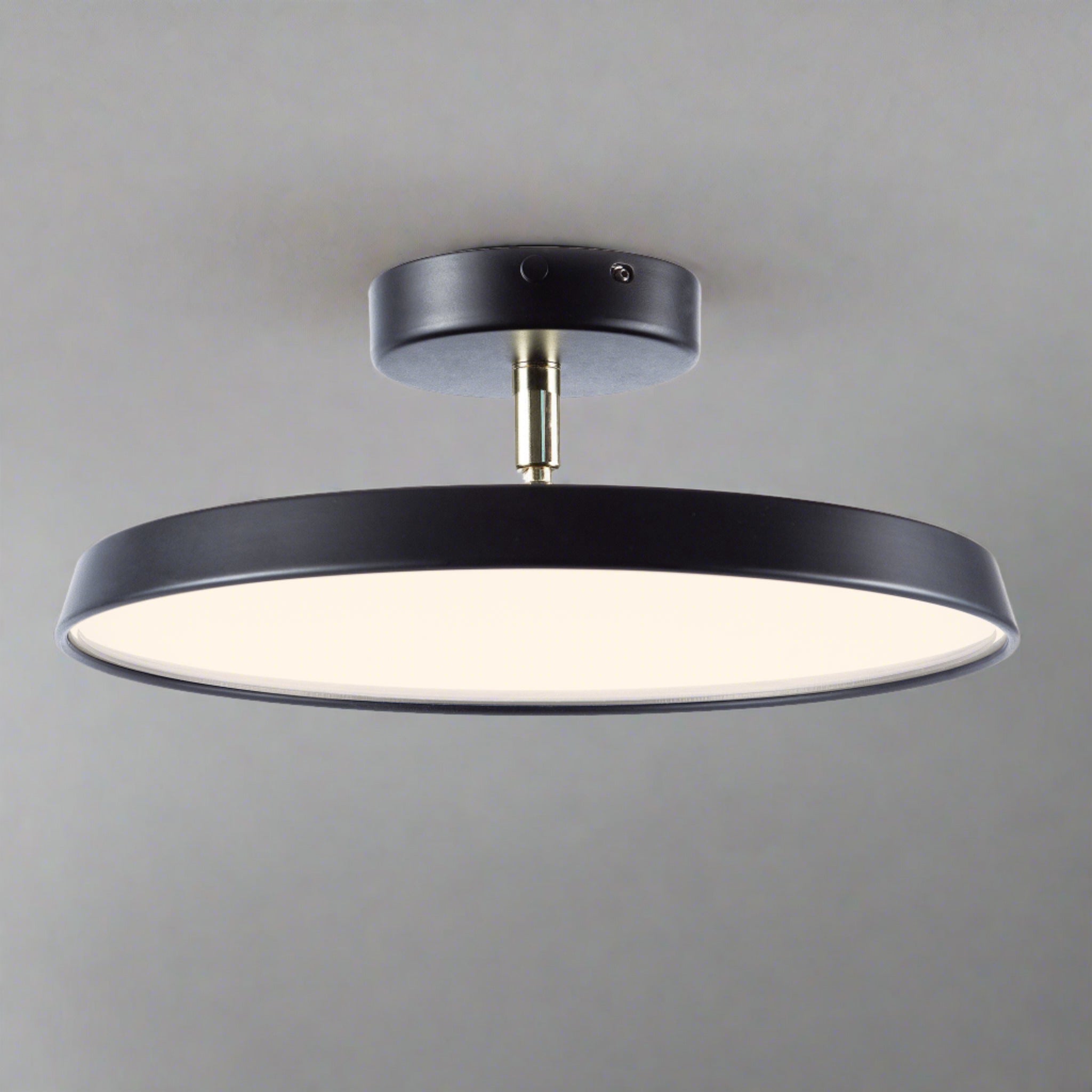 Venilora Round Ceiling Light