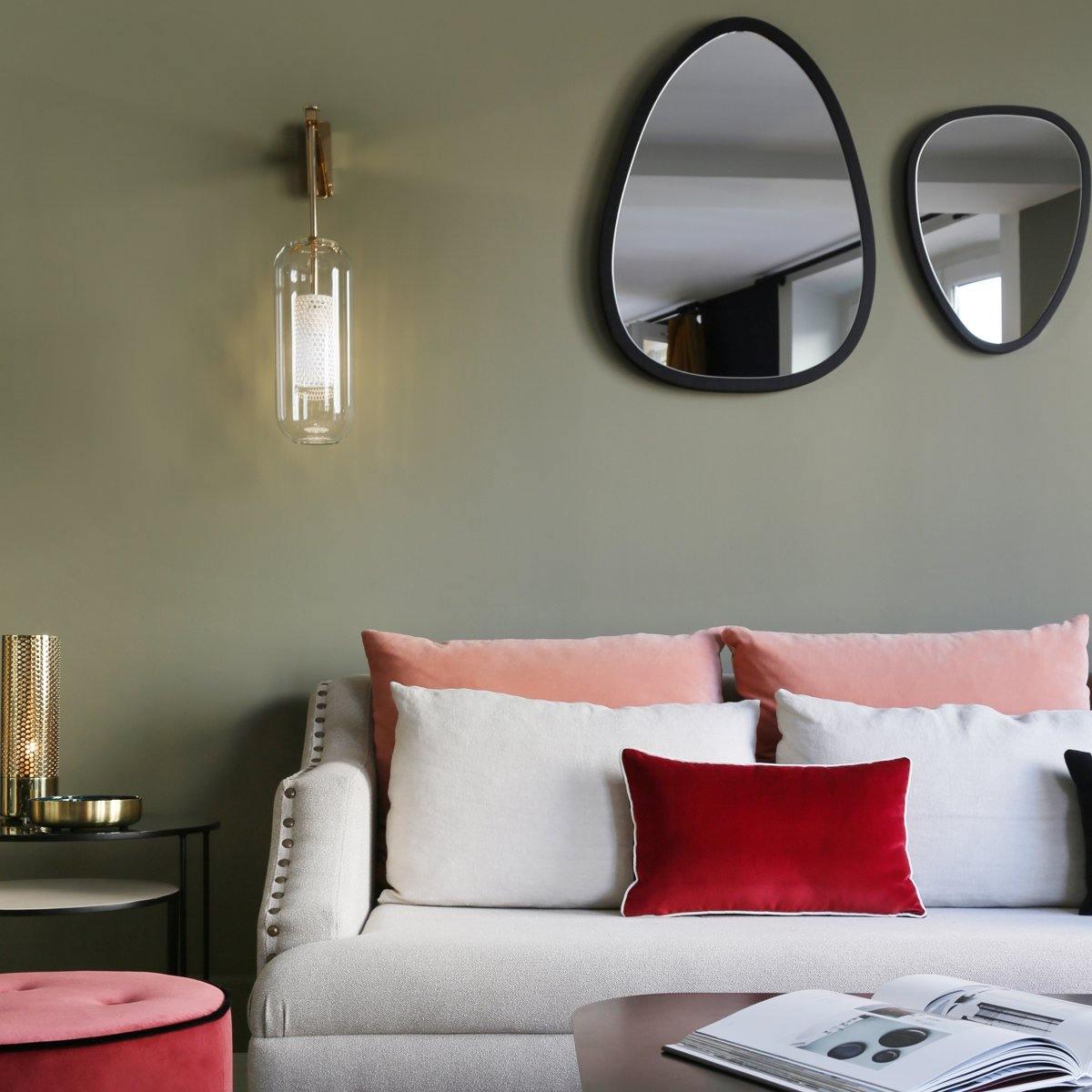 Nalanora Globe Wall Light