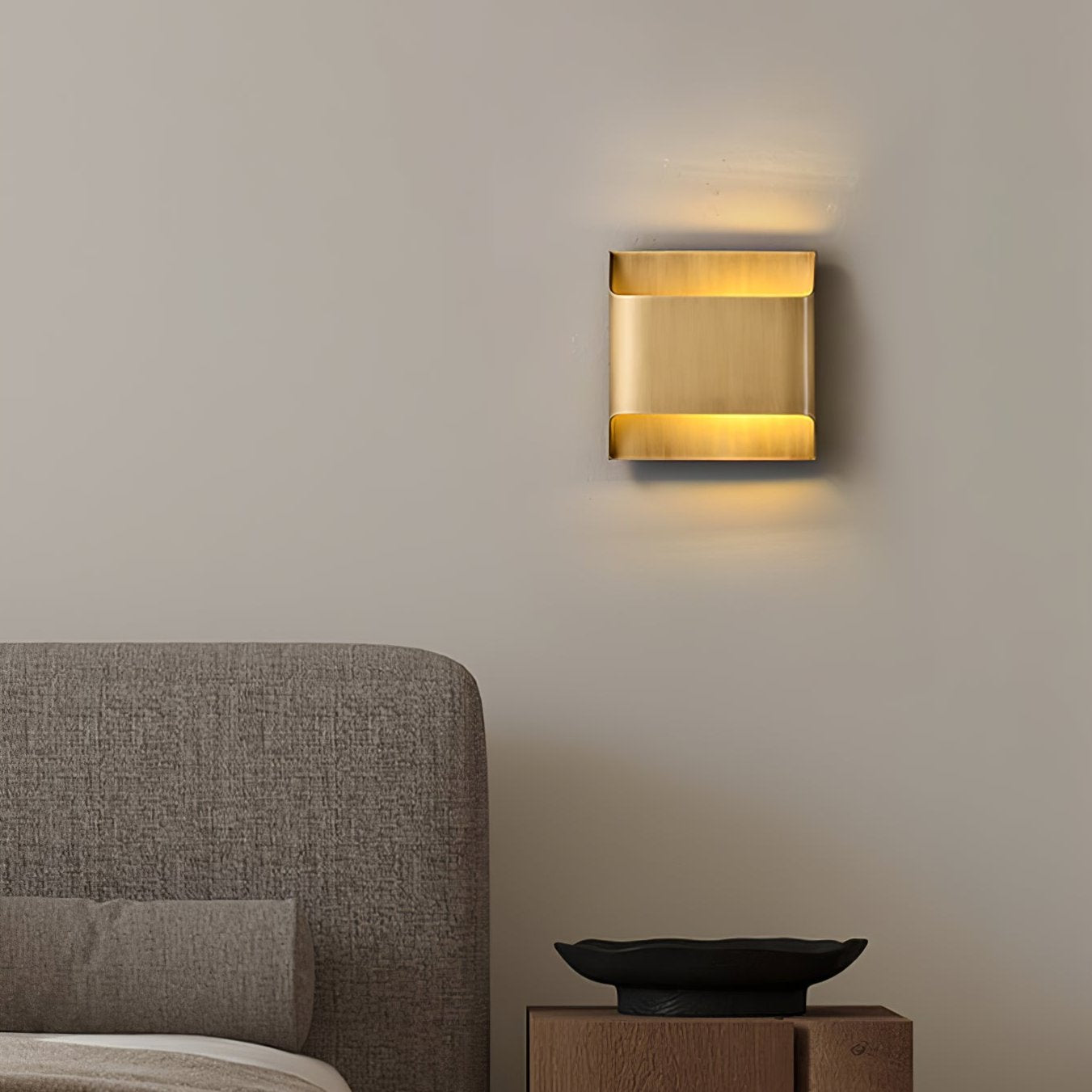 Tiko Wall Light