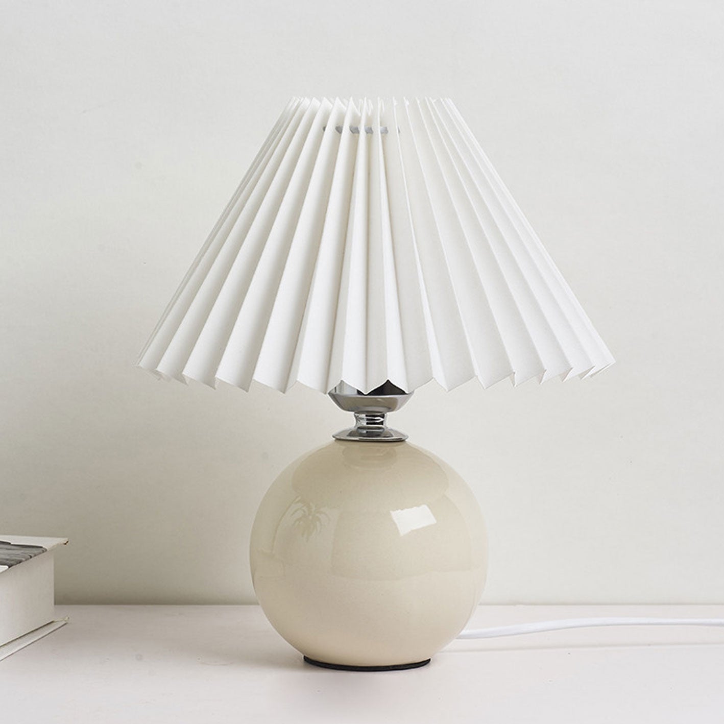 Arsellea Vintage Table Lamp