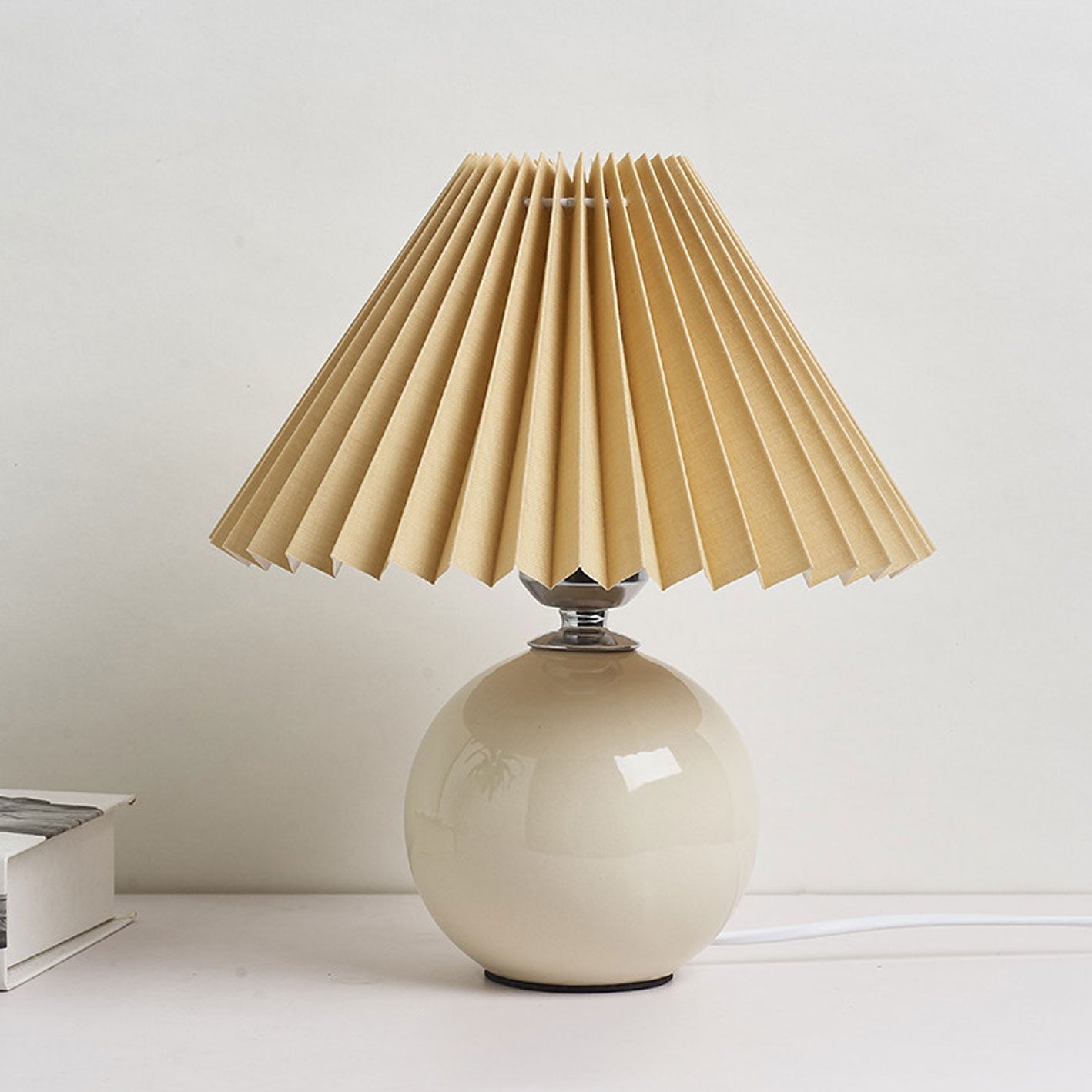 Arsellea Vintage Table Lamp