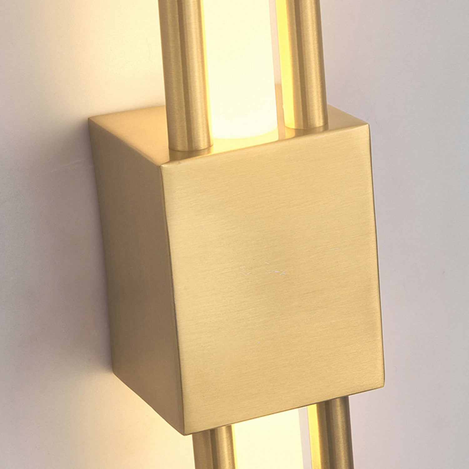 Serone Wall Light