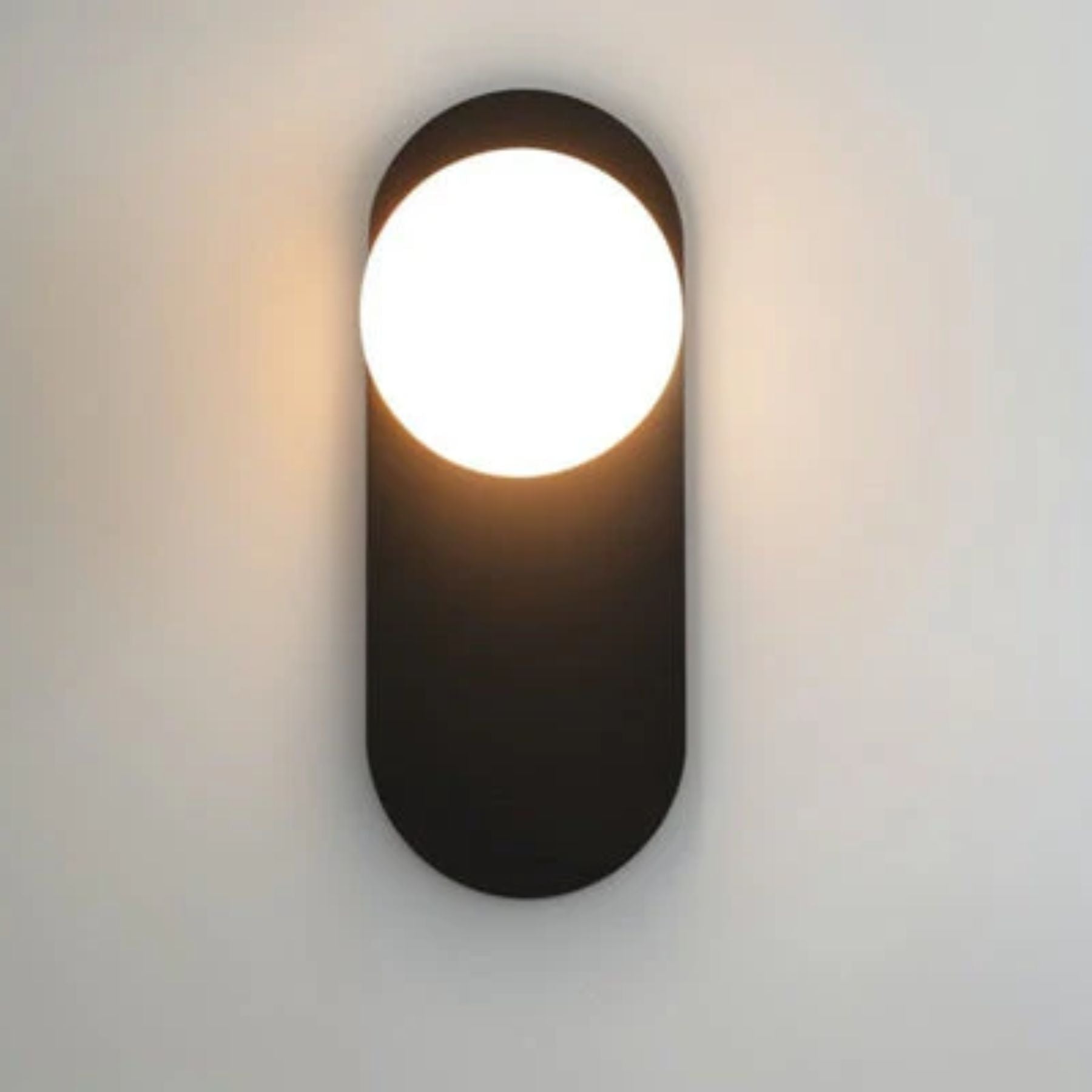 Oktun Wall Light