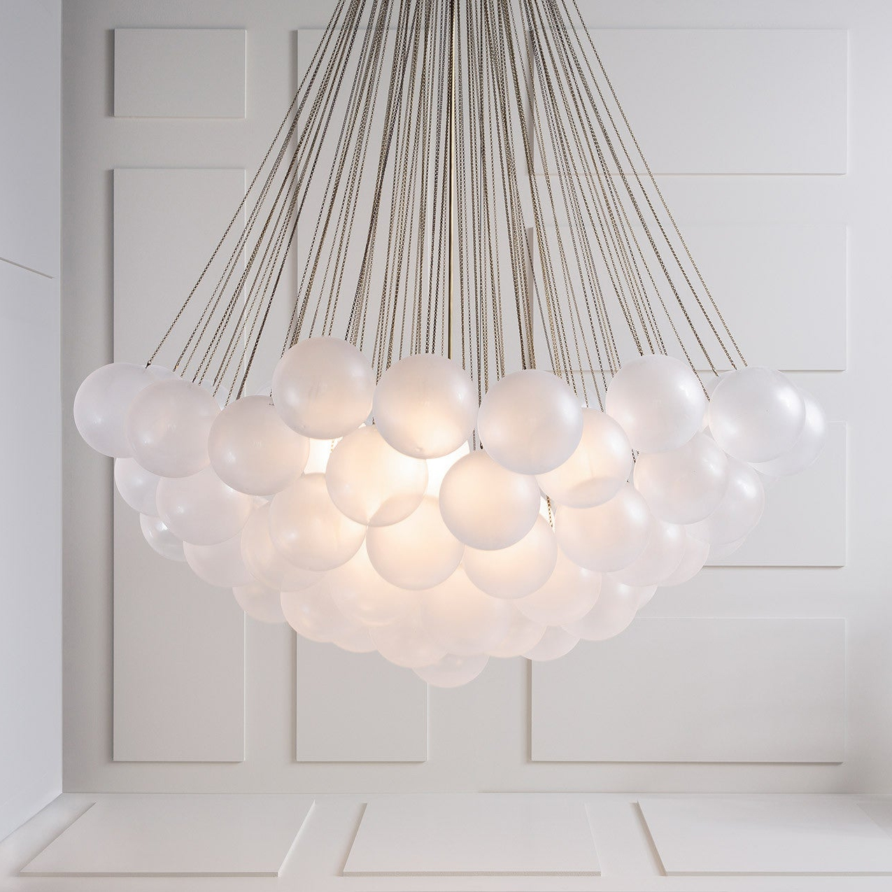 Aloralo Globe Chandelier