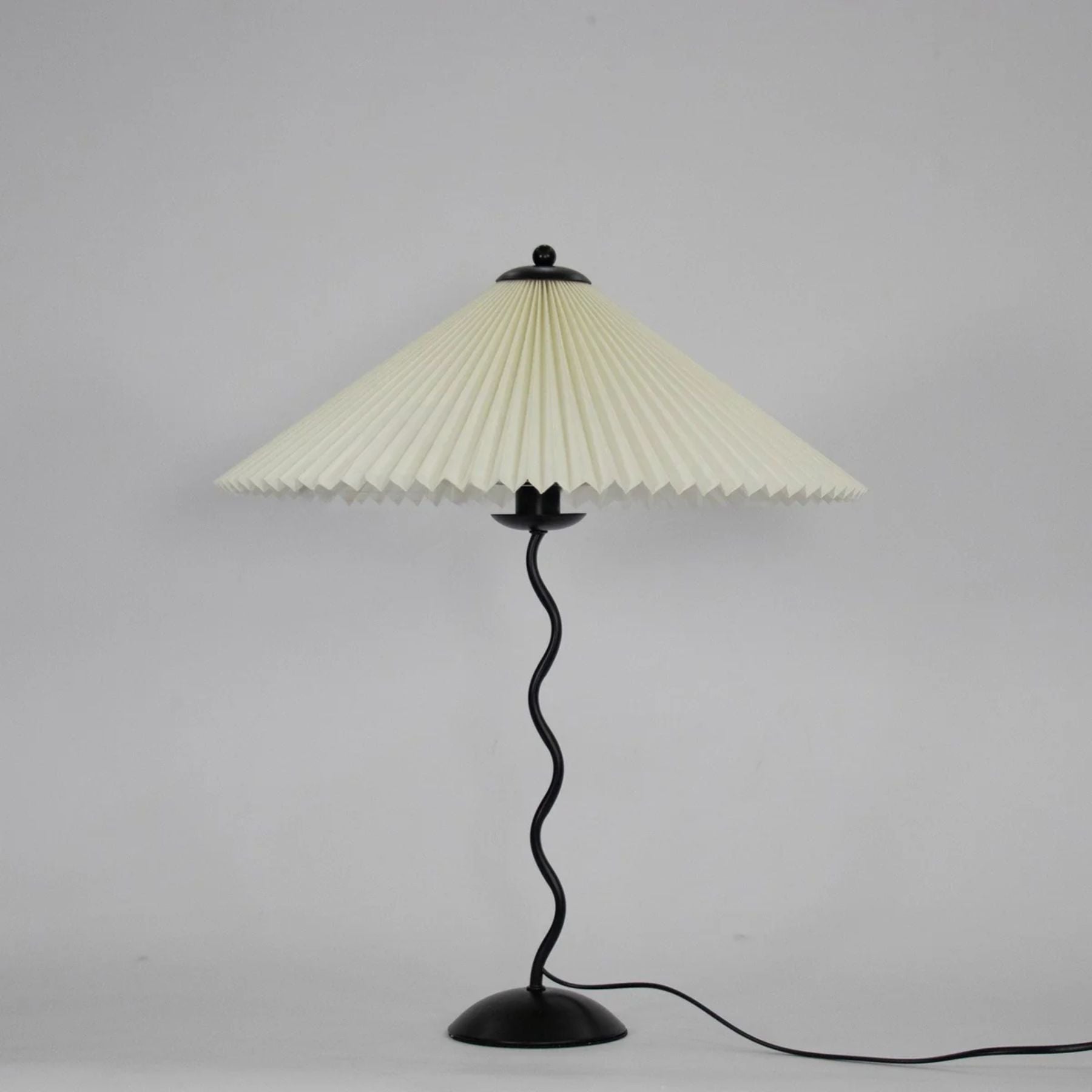 Zennivo Table Lamp