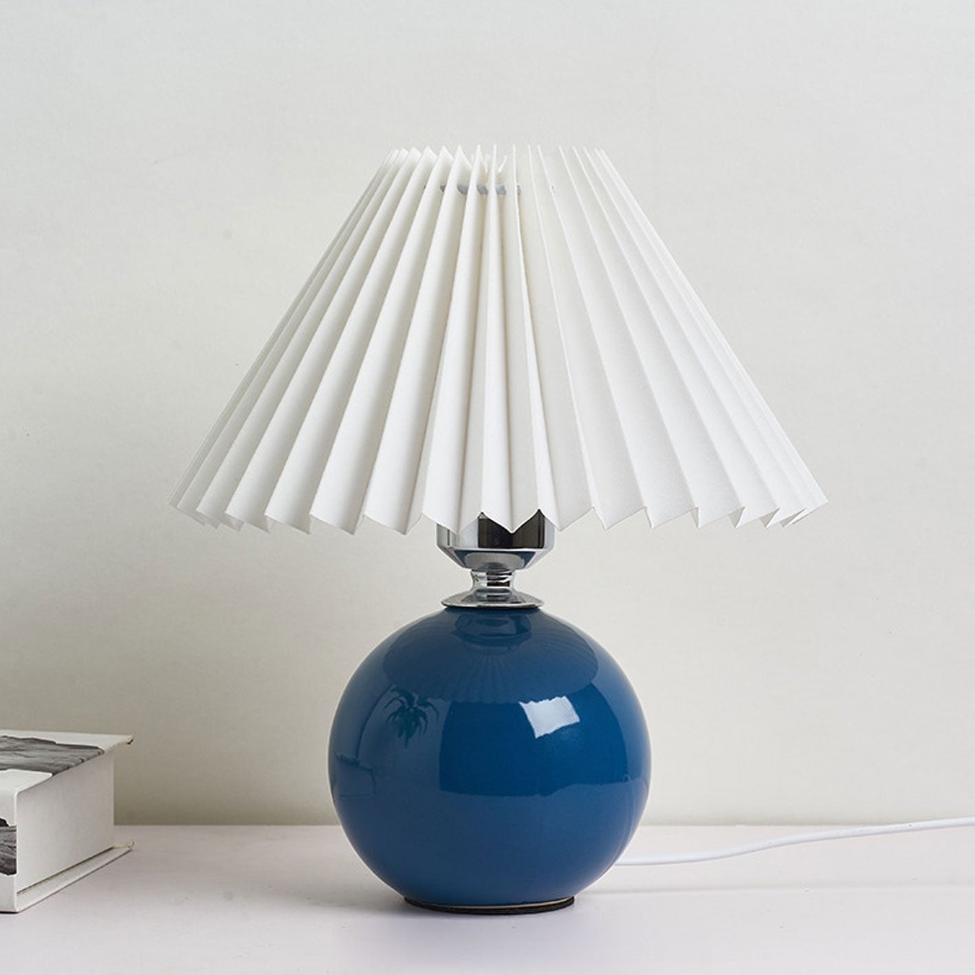 Arsellea Vintage Table Lamp