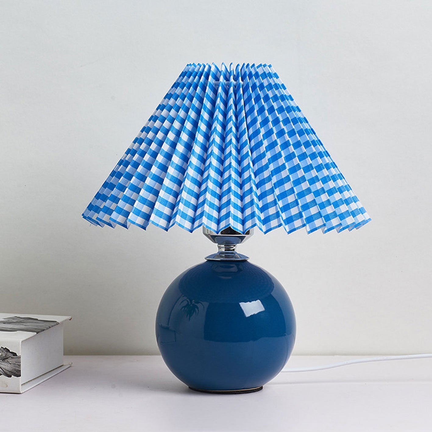 Arsellea Vintage Table Lamp