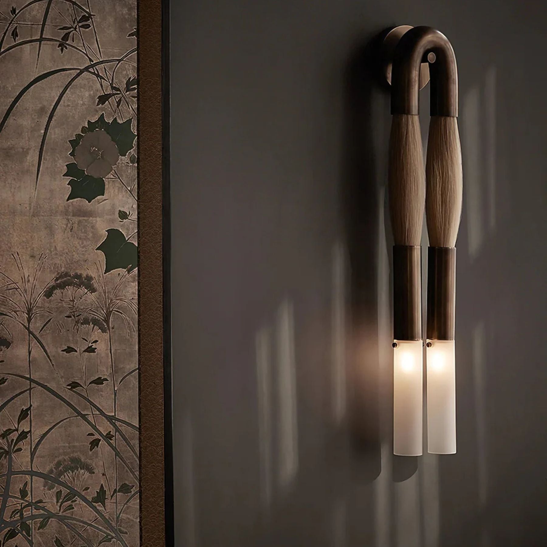 Kamtu Wall Light