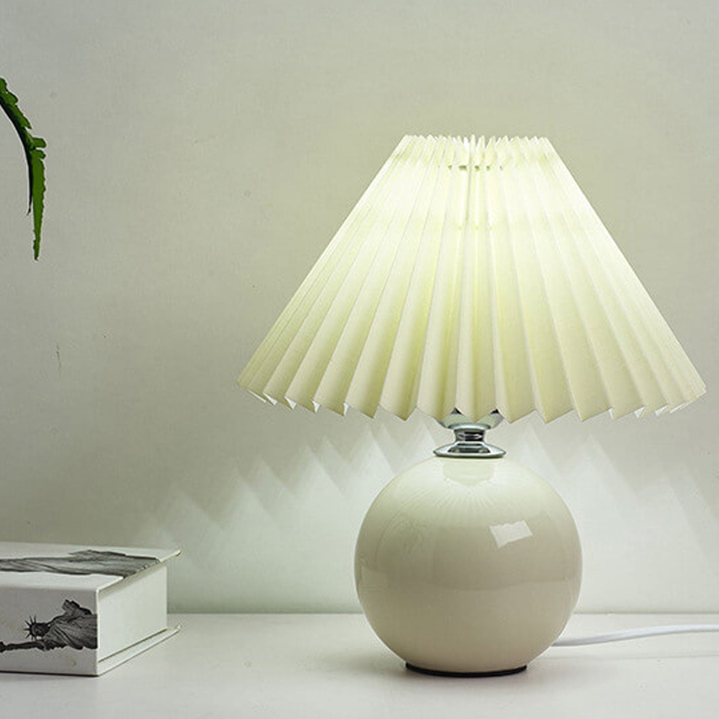 Arsellea Vintage Table Lamp