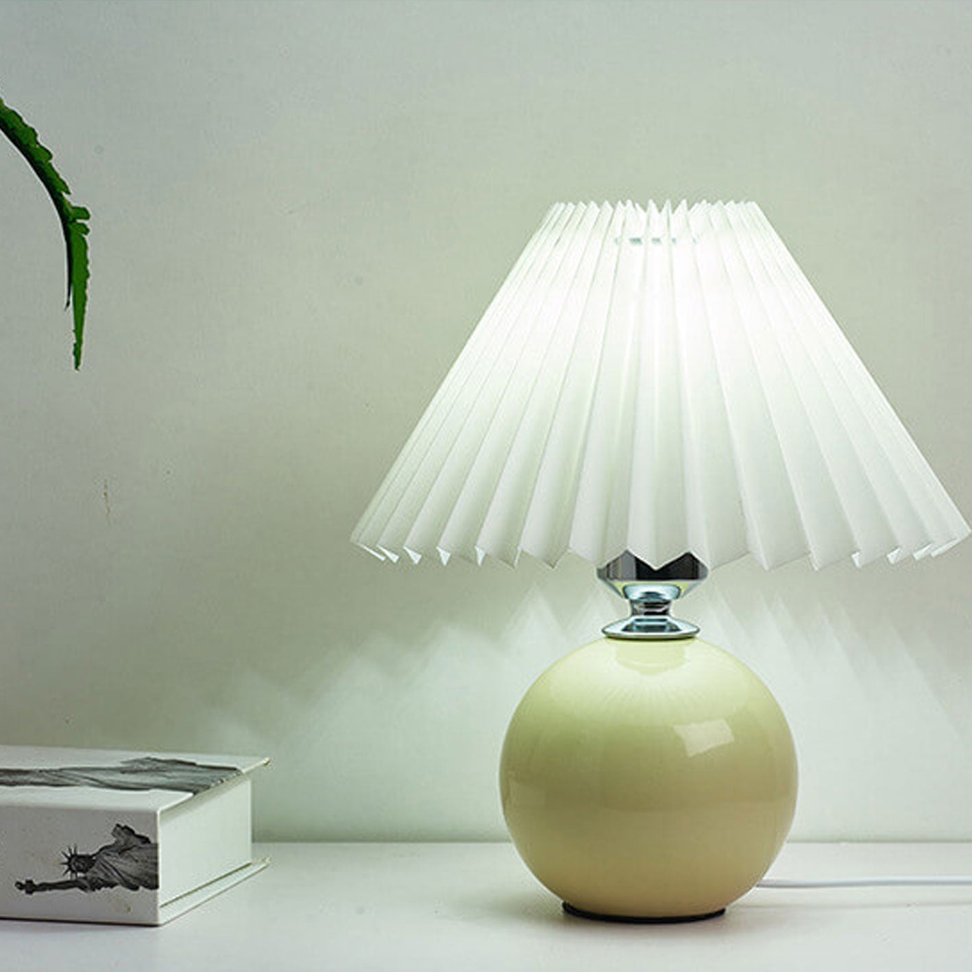 Arsellea Vintage Table Lamp