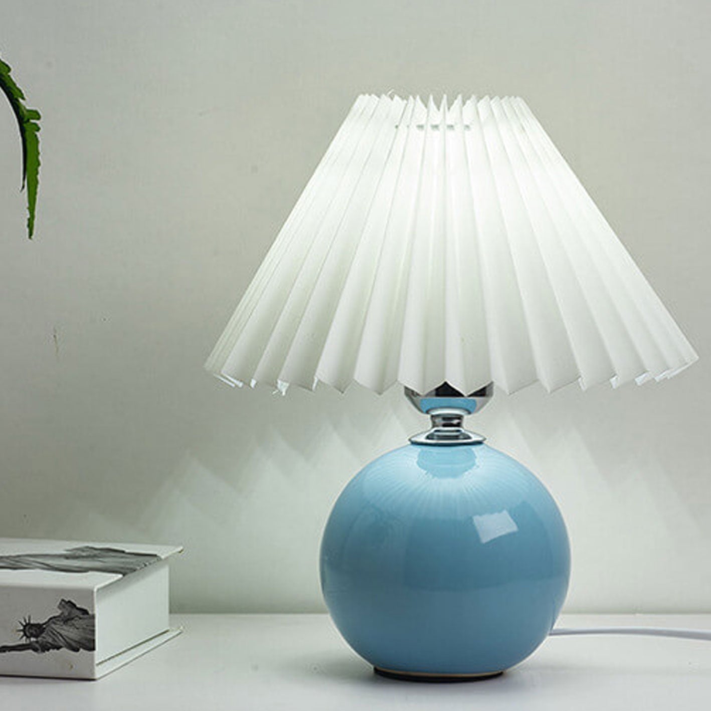 Arsellea Vintage Table Lamp