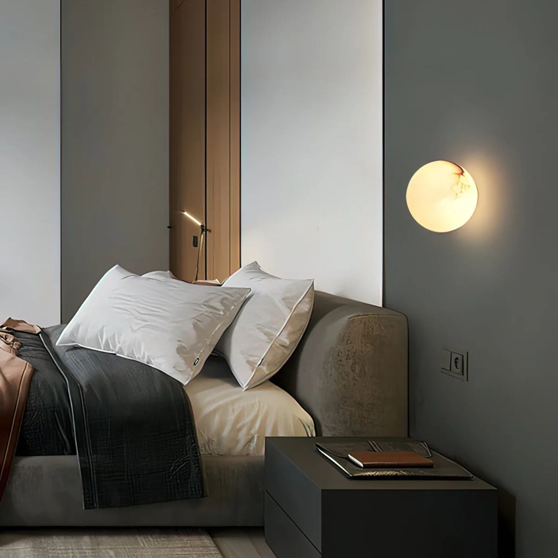 Viroa Wall Light