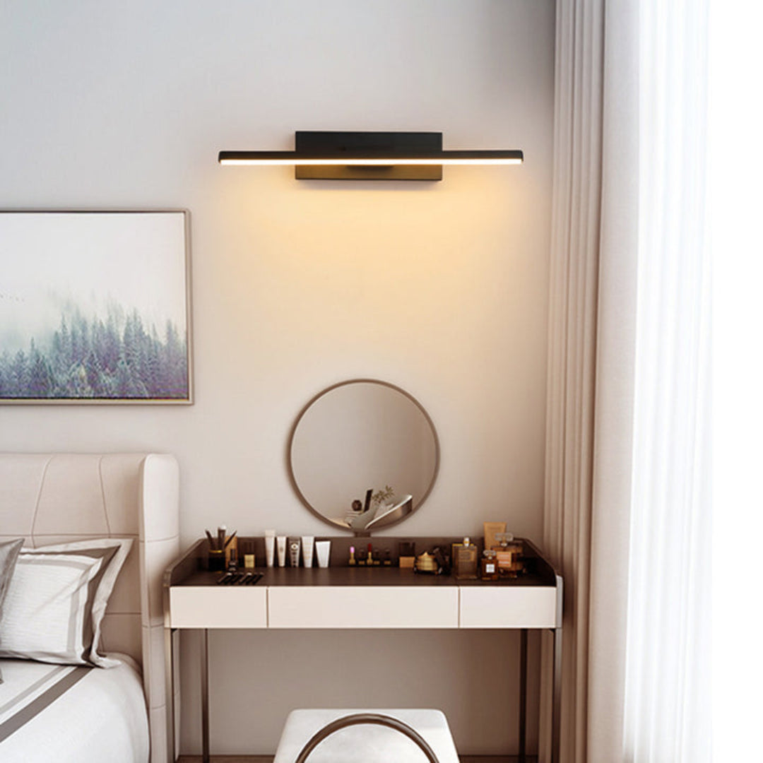 Roliza Wall Light