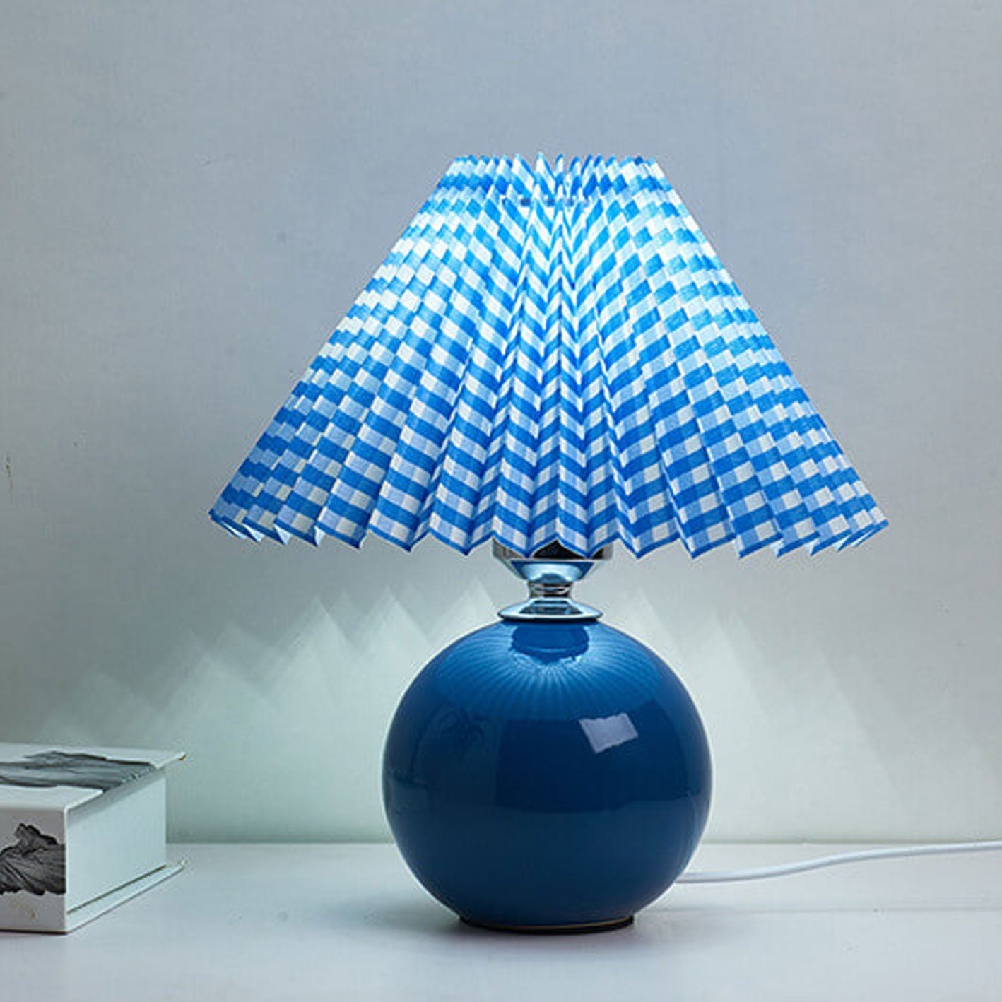 Arsellea Vintage Table Lamp