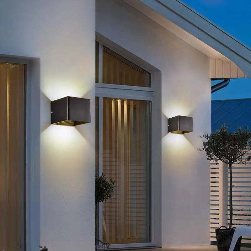 Arrenro Modern Wall Light