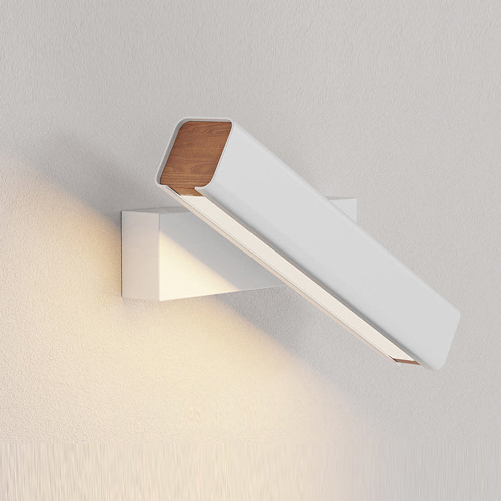 Curnas Wall Light