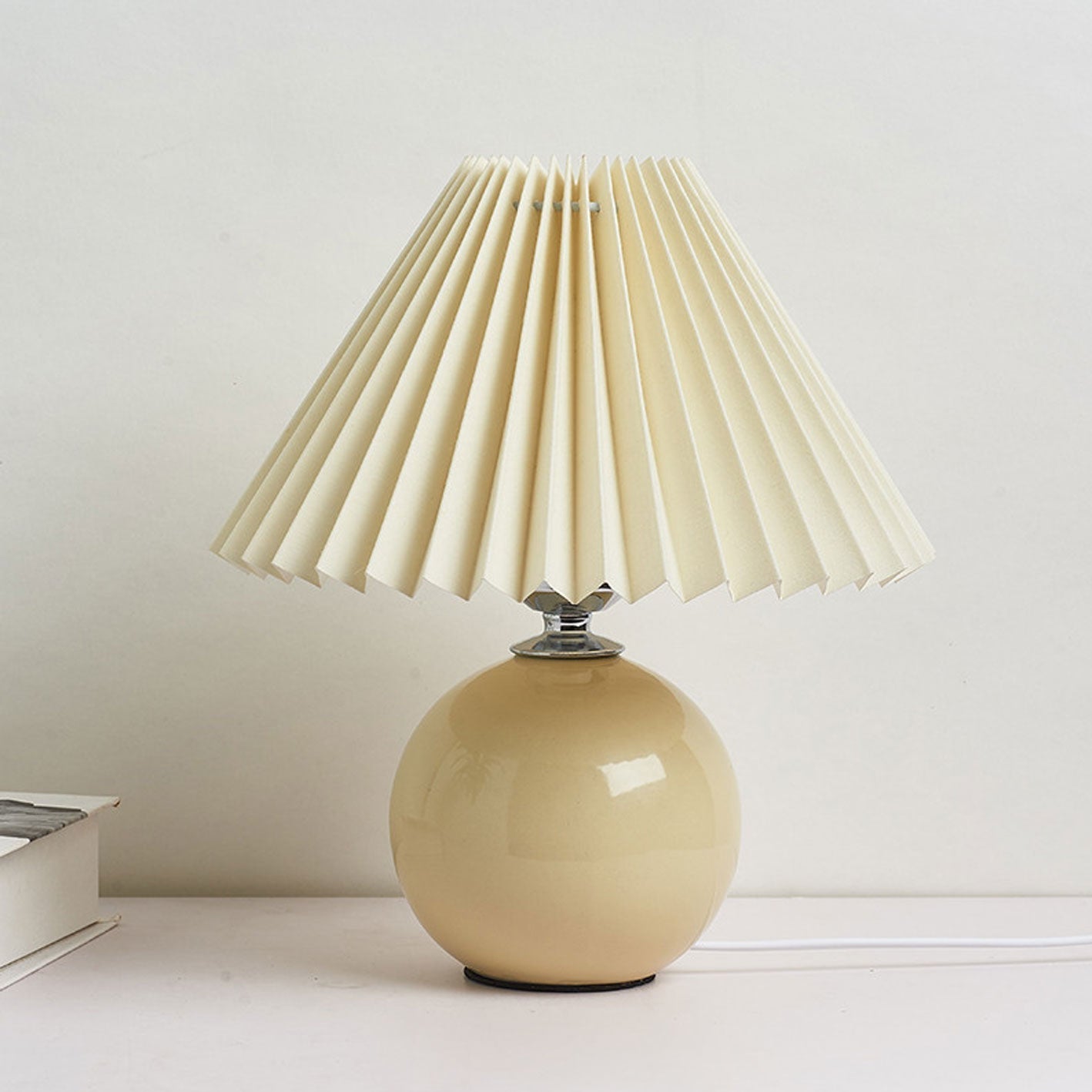 Arsellea Vintage Table Lamp