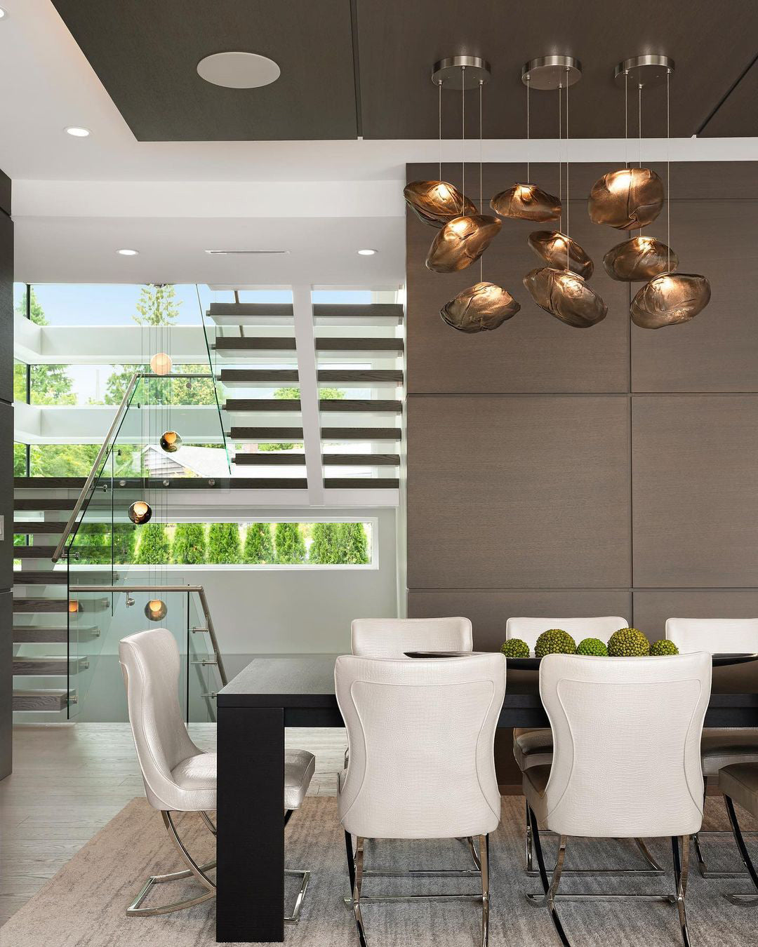 Fabel Sculptural Pendant Light