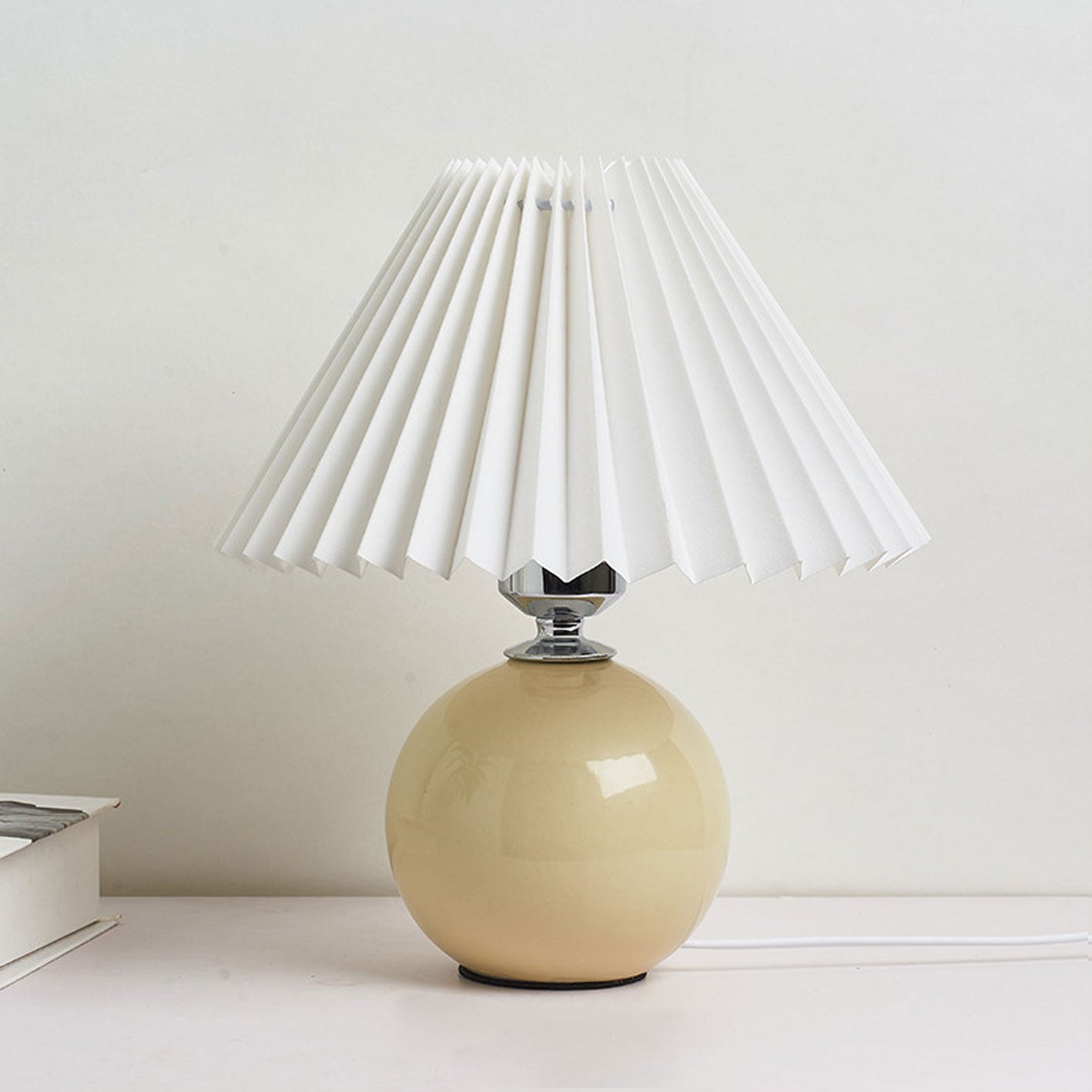 Arsellea Vintage Table Lamp