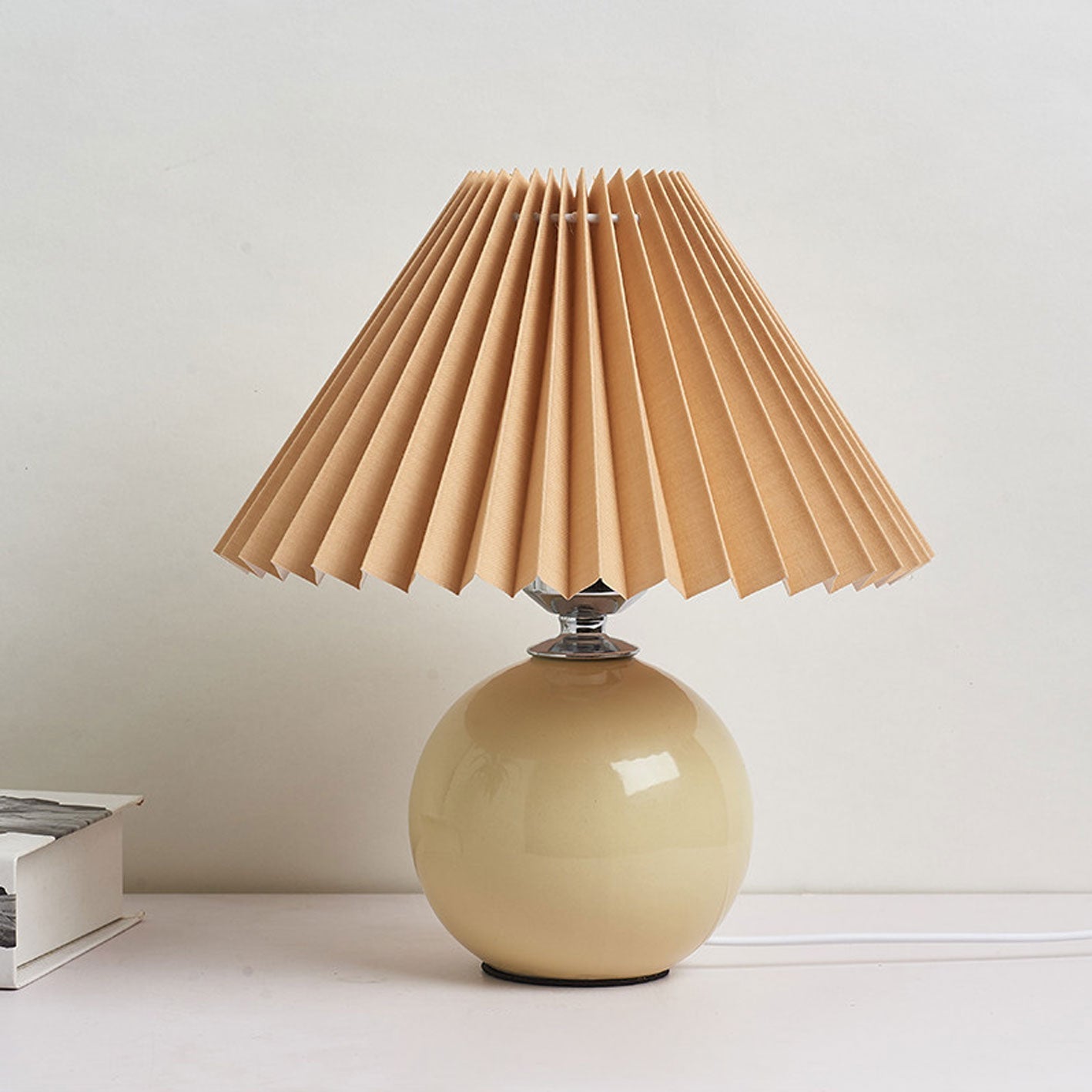 Arsellea Vintage Table Lamp