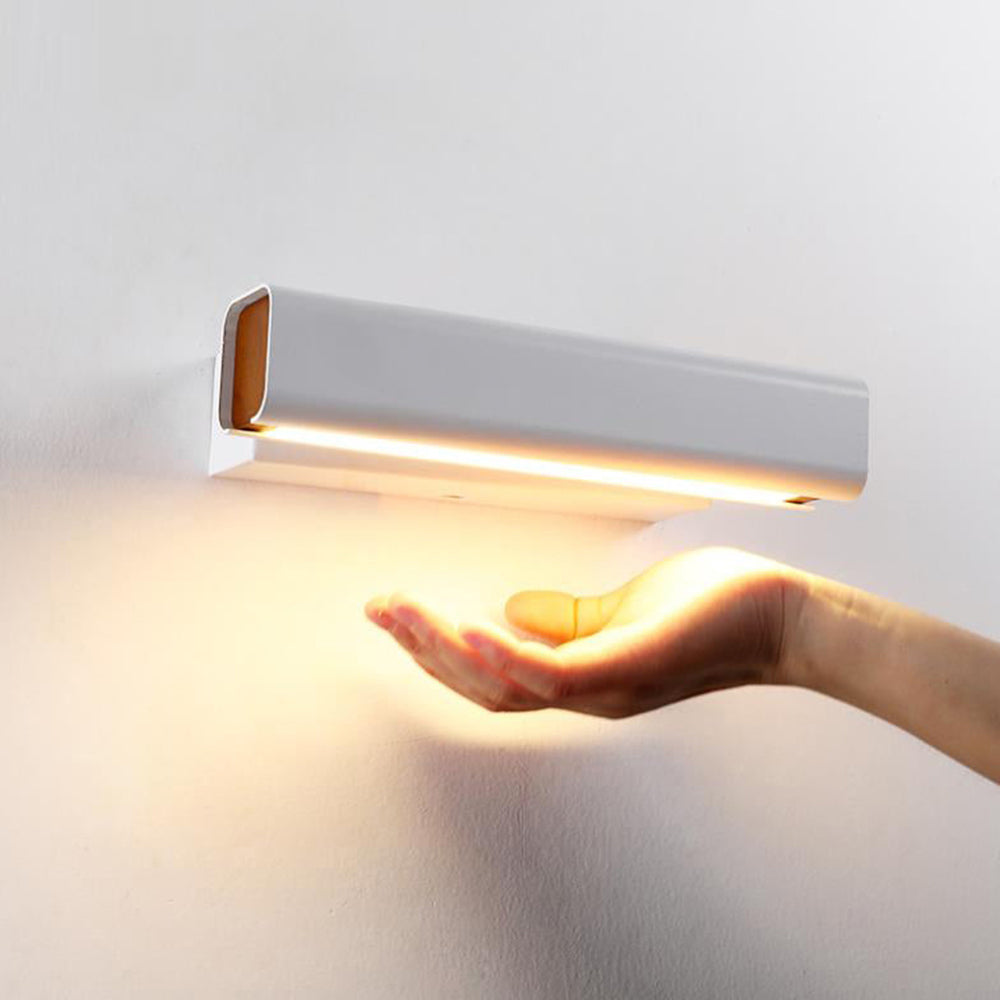 Curnas Wall Light