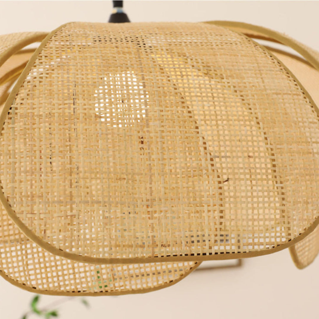 Potale Flower Pendant Light