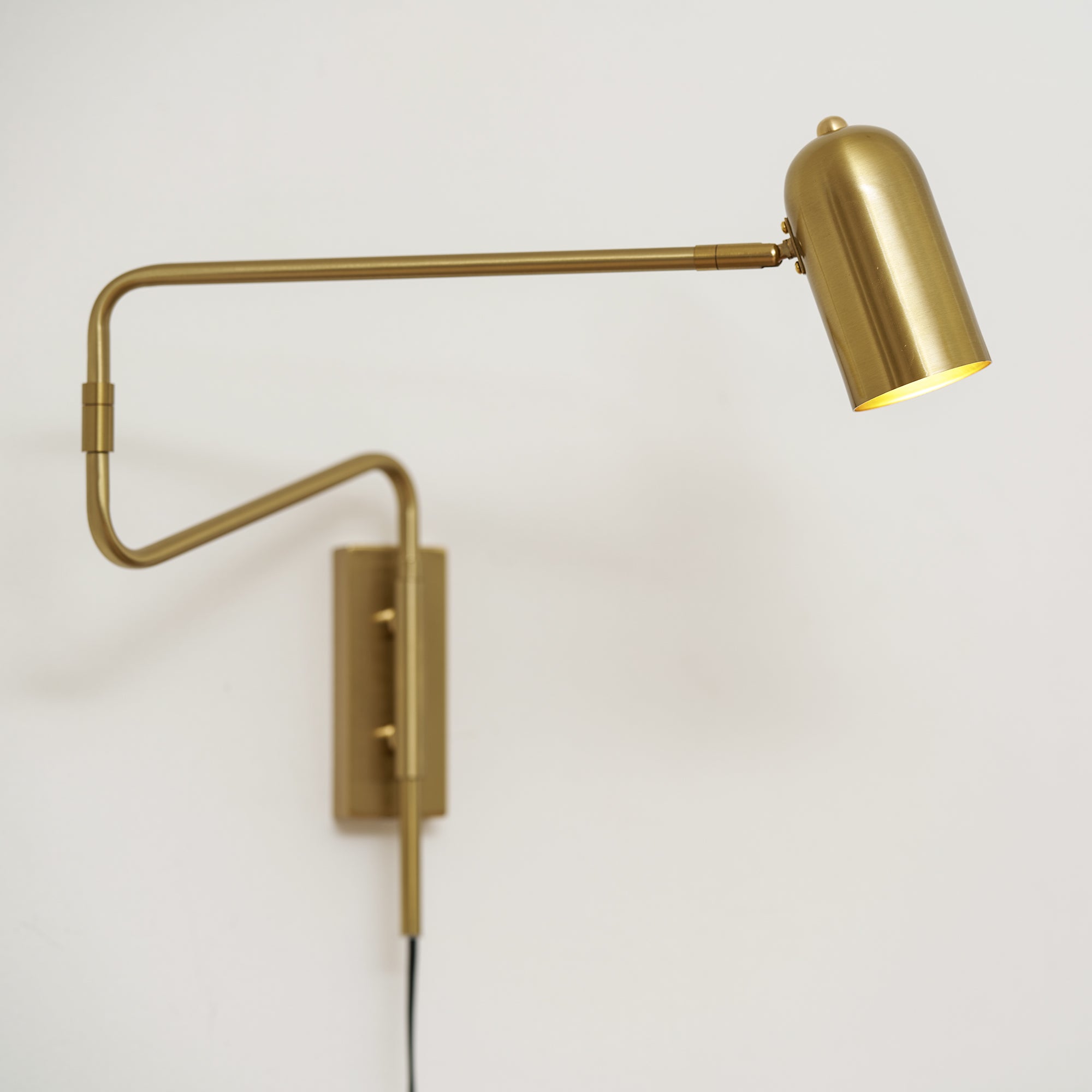 Belonix Adjustable Wall Light