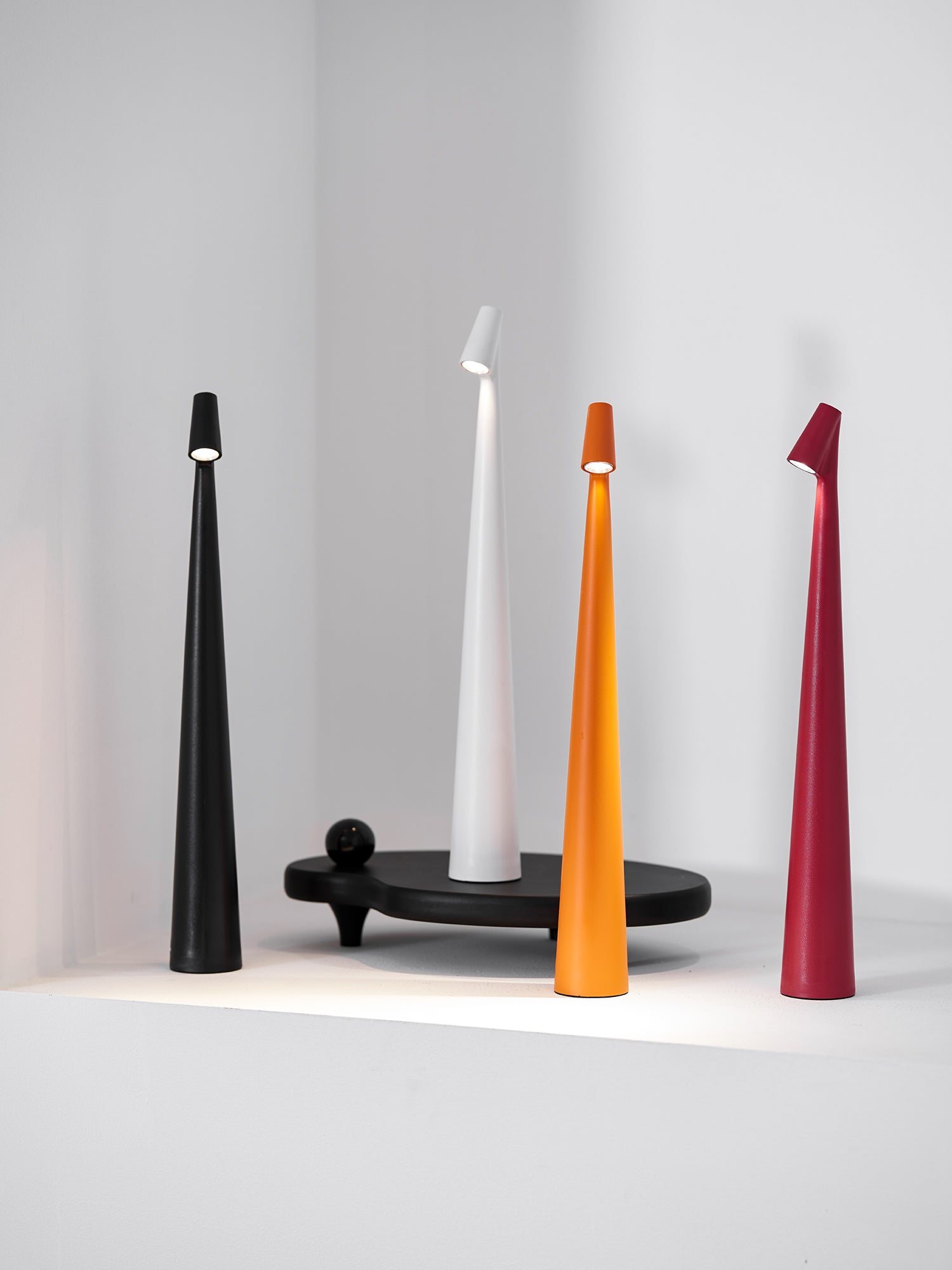 Avaro Table Lamp