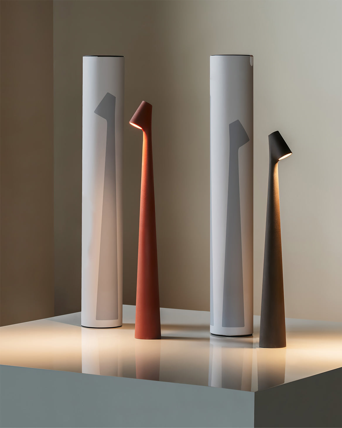 Avaro Table Lamp