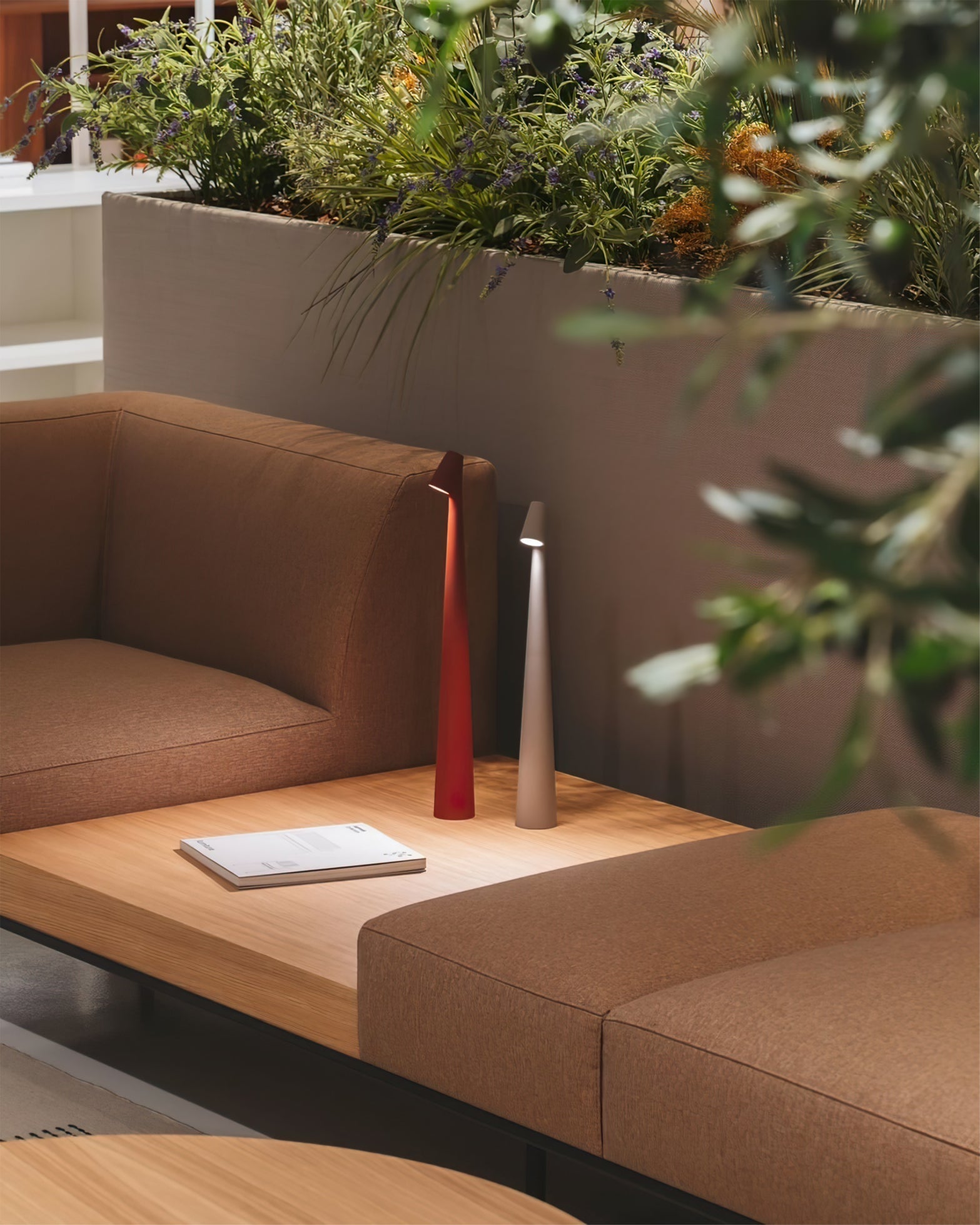 Avaro Table Lamp