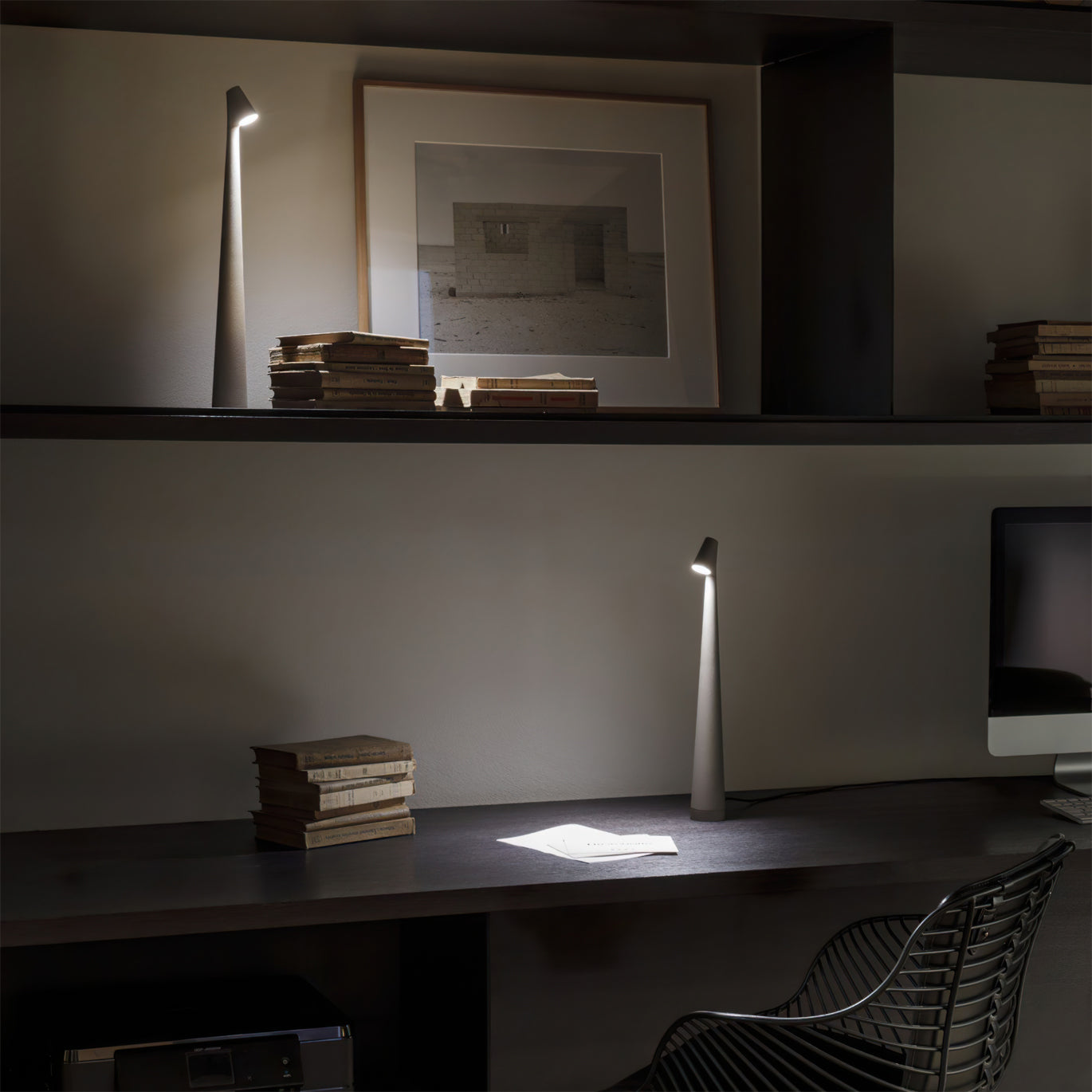 Avaro Table Lamp