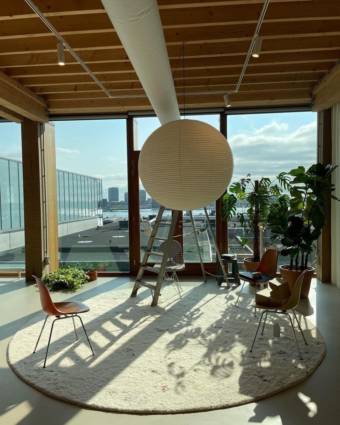Hulinor Globe Pendant Light